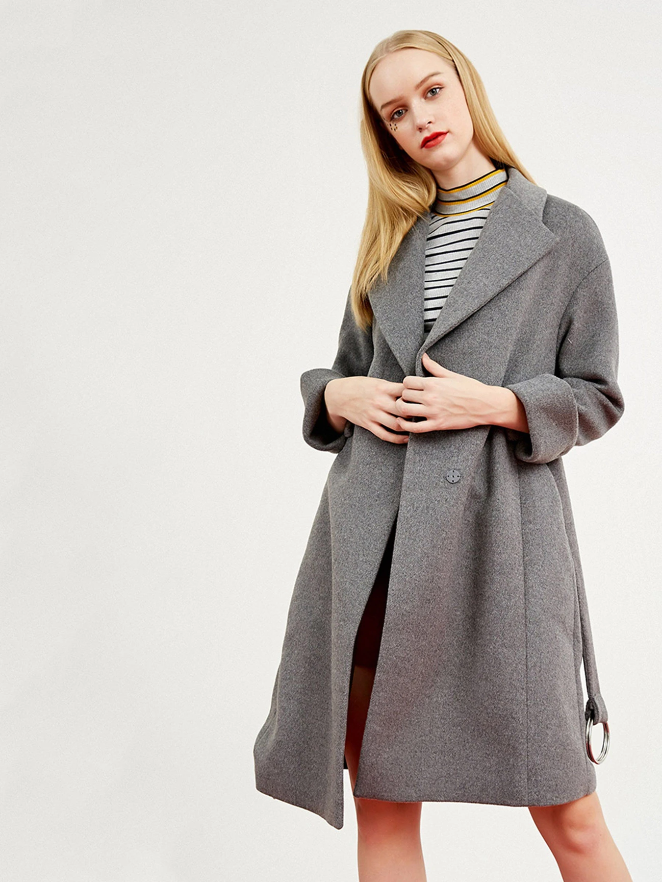 Пальта та плащі Vero Moda модель 317327520E90_сірий Фото