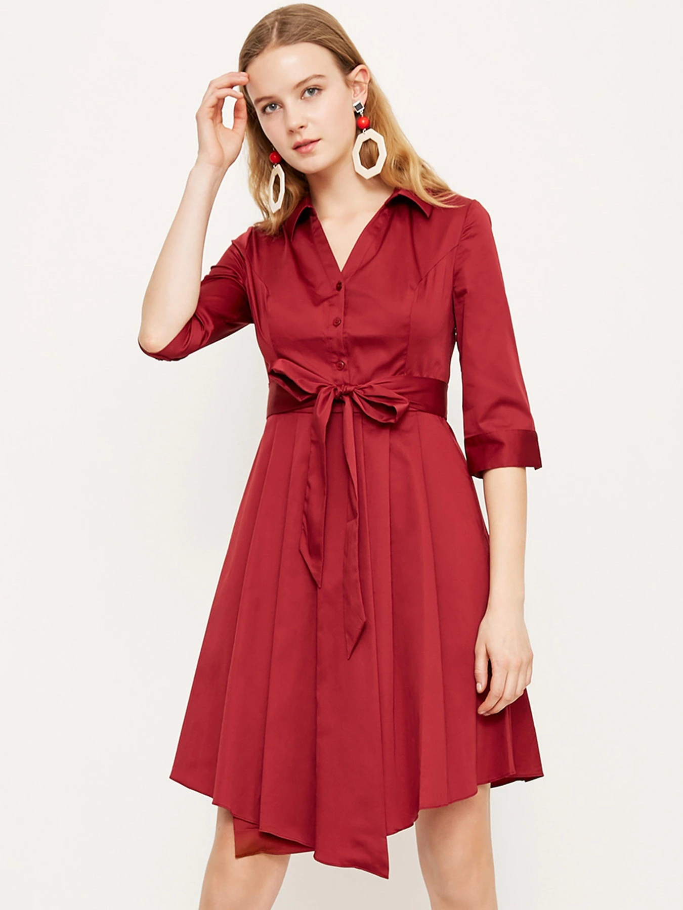 Платья Vero Moda модель 31827C547F16_червоний Фото