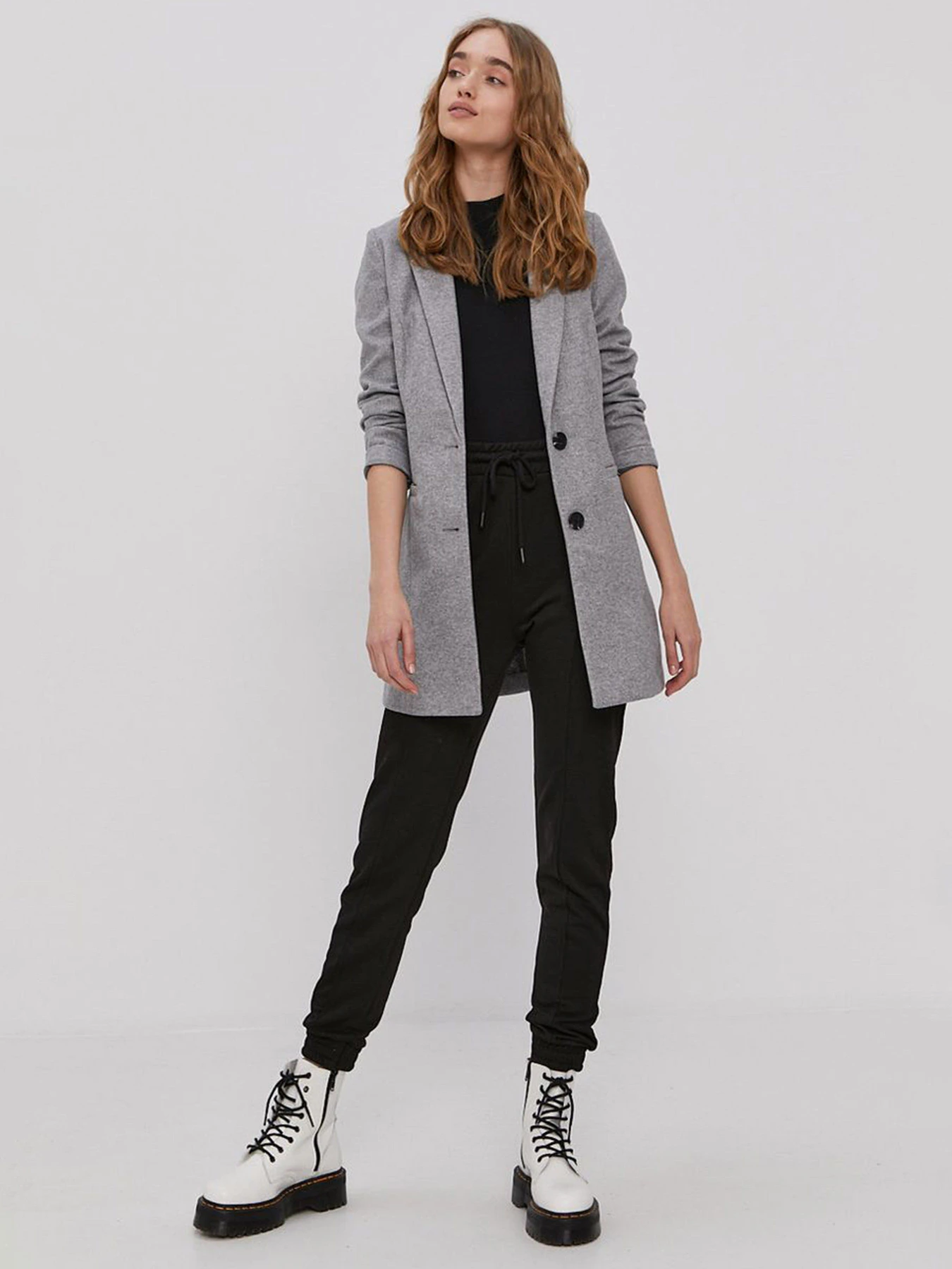 Пальто и плащи Vero Moda модель 10244738_сірий Пальто и плащи Vero Moda модель 10244738_сірий Фото