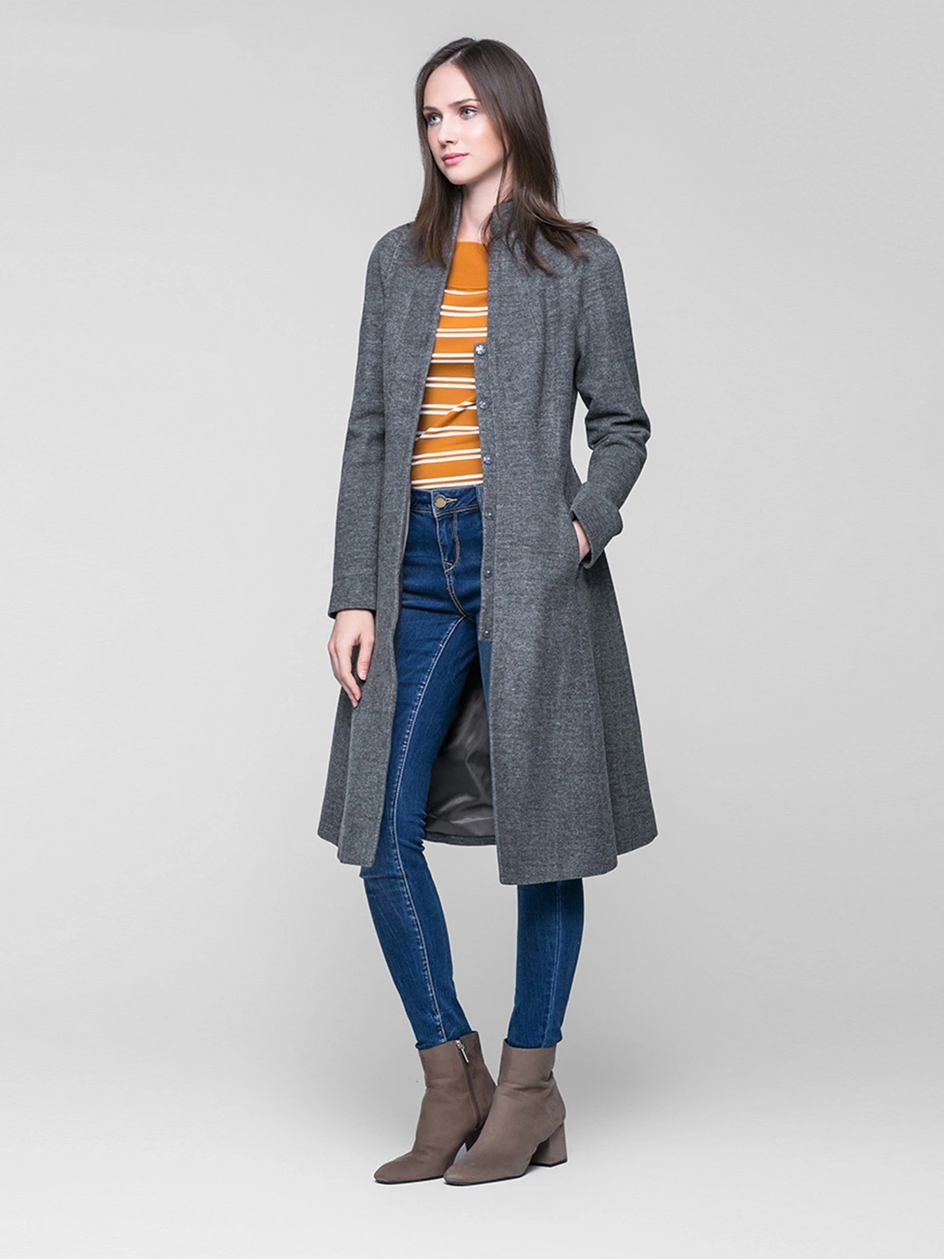 Пальто и плащи Vero Moda модель 317133503E90_сірий Фото
