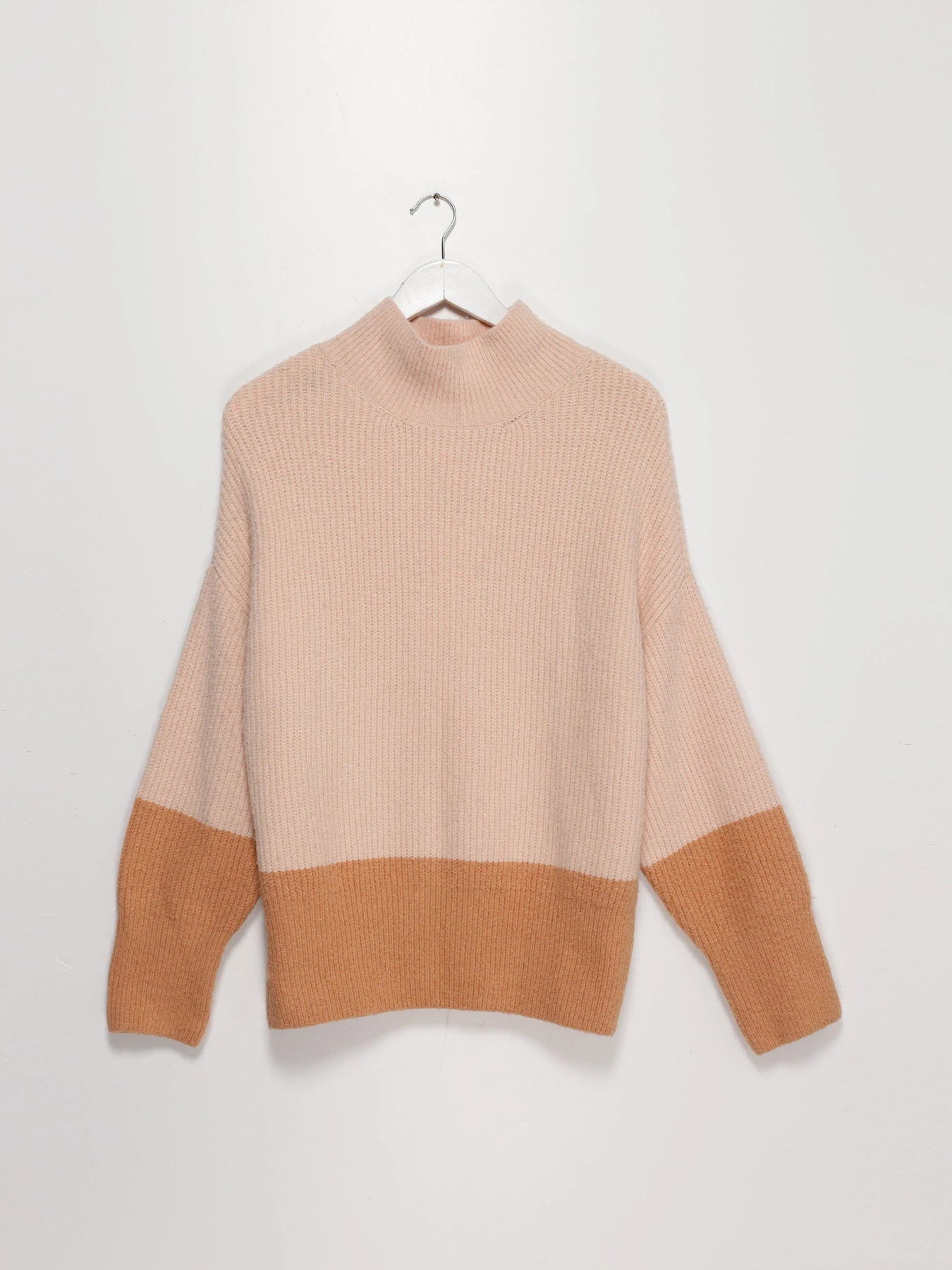Свитры и кардиганы Vero Moda модель 318413536C13_с.рожевий з бежевим Свитры и кардиганы Vero Moda модель 318413536C13_с.рожевий з бежевим Фото