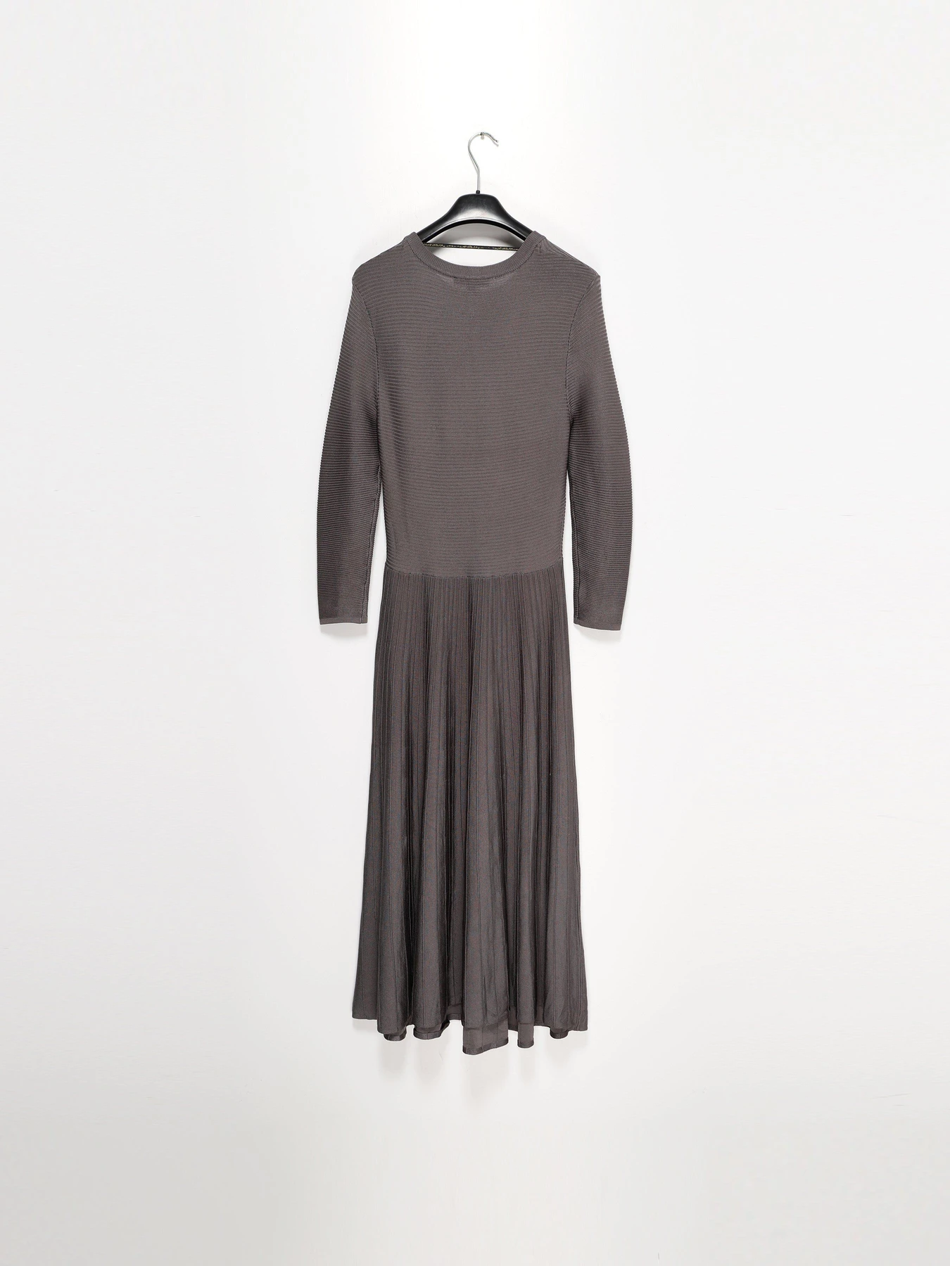 Платья Vero Moda модель 316146011105_сірий Платья Vero Moda модель 316146011105_сірий Фото