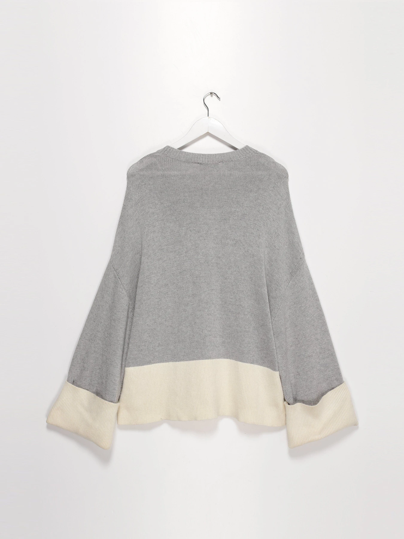 Свитры и кардиганы Vero Moda модель 318413578S59_сірий з кремовим Свитры и кардиганы Vero Moda модель 318413578S59_сірий з кремовим Фото