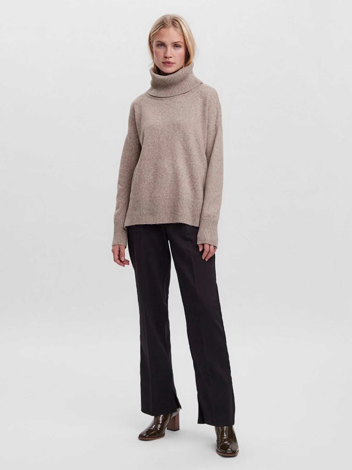 Светри та кардигани Vero Moda модель 10231324_Sepia Tint Светри та кардигани Vero Moda модель 10231324_Sepia Tint Фото