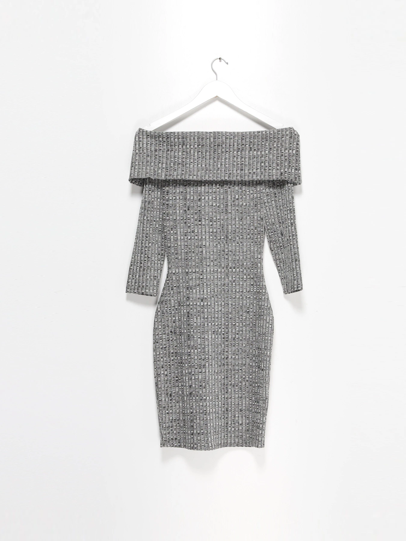 Платья Vero Moda модель 316161023105_сірий комб. Платья Vero Moda модель 316161023105_сірий комб. Фото