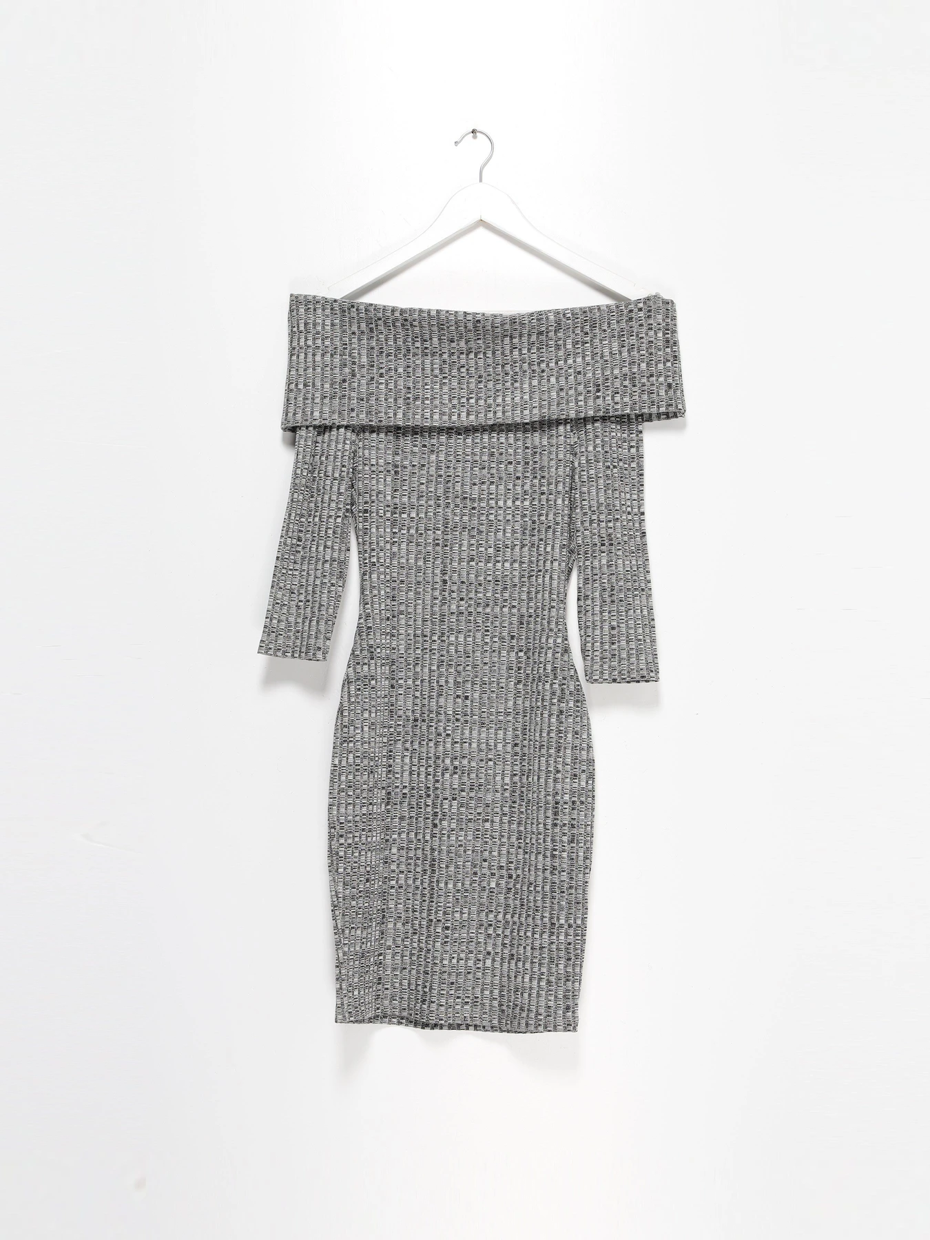 Платья Vero Moda модель 316161023105_сірий комб. Платья Vero Moda модель 316161023105_сірий комб. Фото