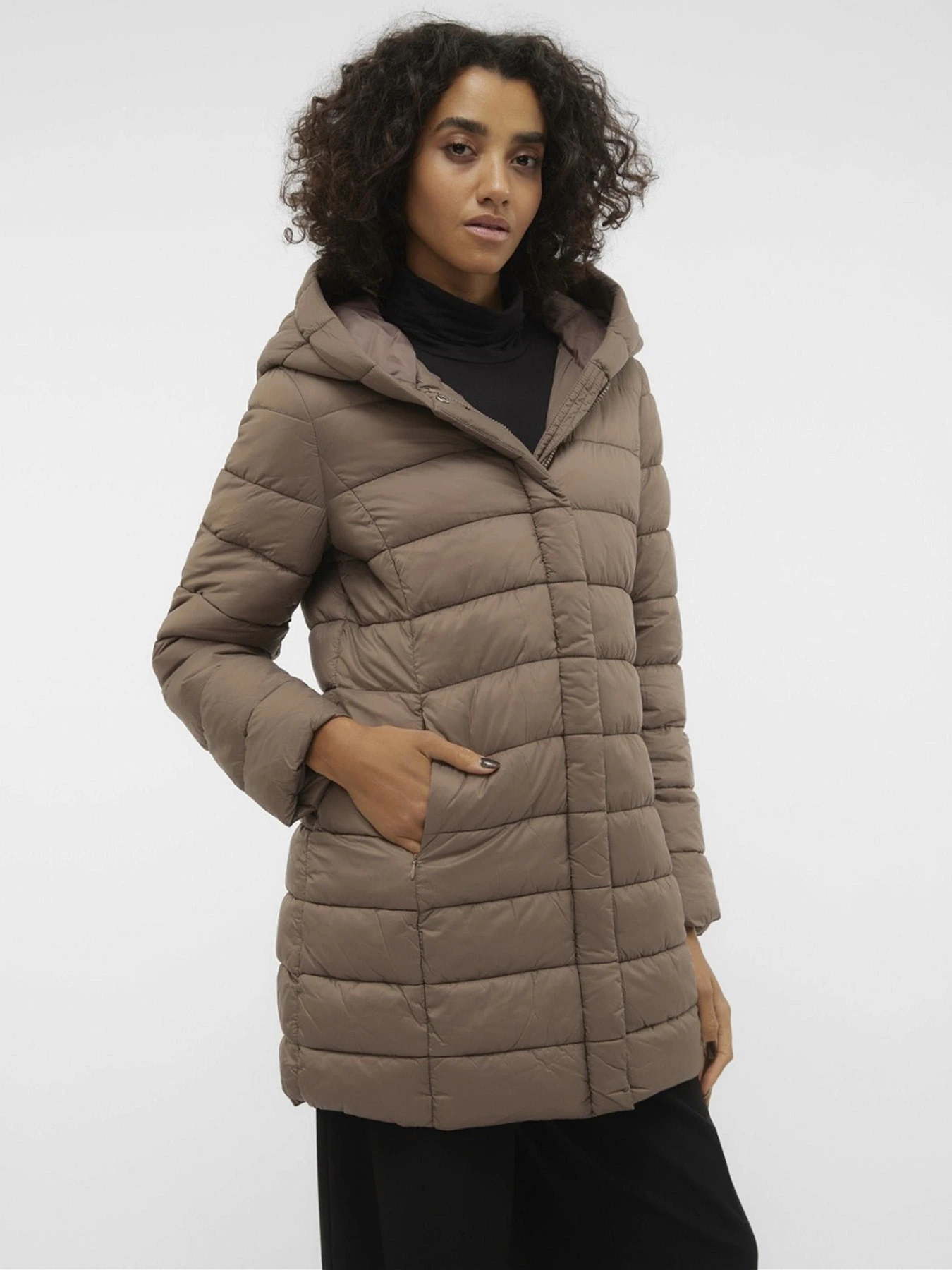 Куртки и дубленки Vero Moda модель 10291052_Brown Lentil Куртки и дубленки Vero Moda модель 10291052_Brown Lentil Фото