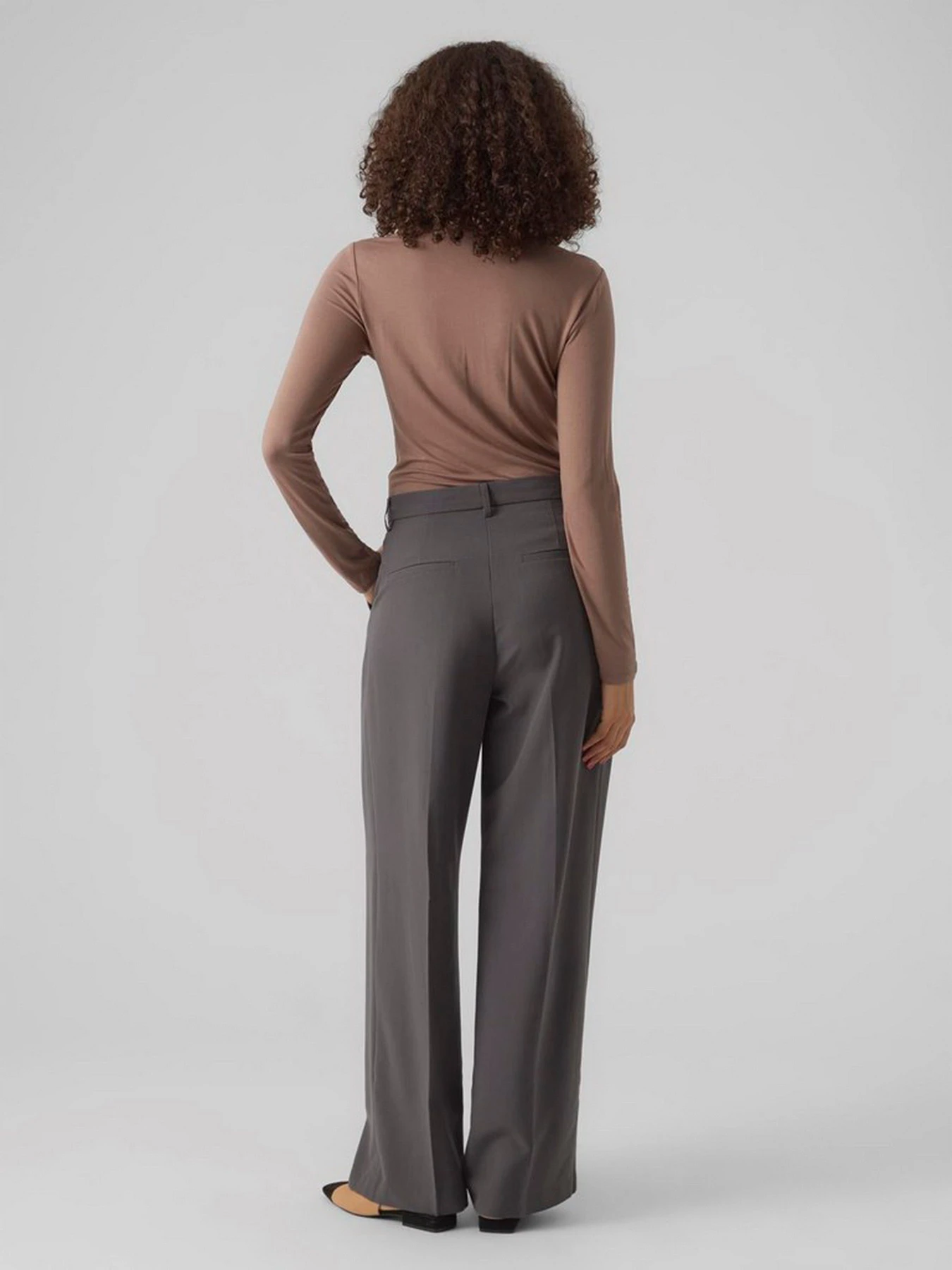 Светри та кардигани Vero Moda модель 10293803_Brown Lentil Светри та кардигани Vero Moda модель 10293803_Brown Lentil Фото