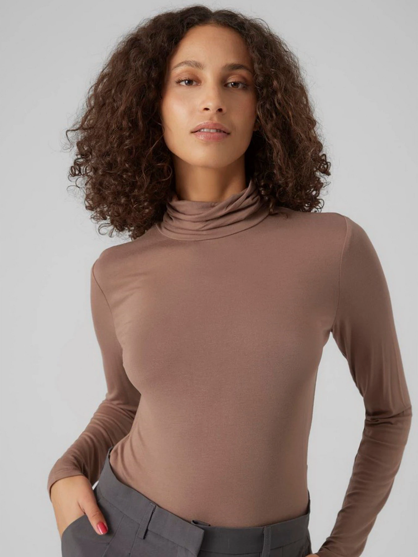 Светри та кардигани Vero Moda модель 10293803_Brown Lentil Светри та кардигани Vero Moda модель 10293803_Brown Lentil Фото