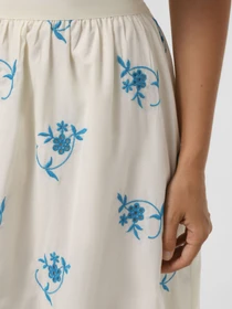 Спідниці Vero Moda модель 10324195_Pearled Ivory DRESDEN BLUE Фото