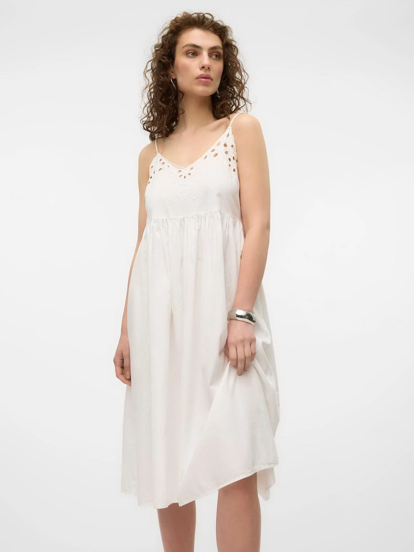 Платья Vero Moda модель 10326447_Snow White Платья Vero Moda модель 10326447_Snow White Фото