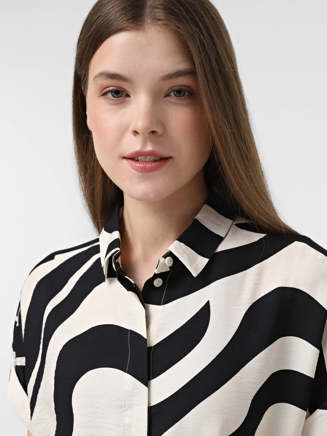 Платья Vero Moda модель 10321789_Black Graphic Платья Vero Moda модель 10321789_Black Graphic Фото