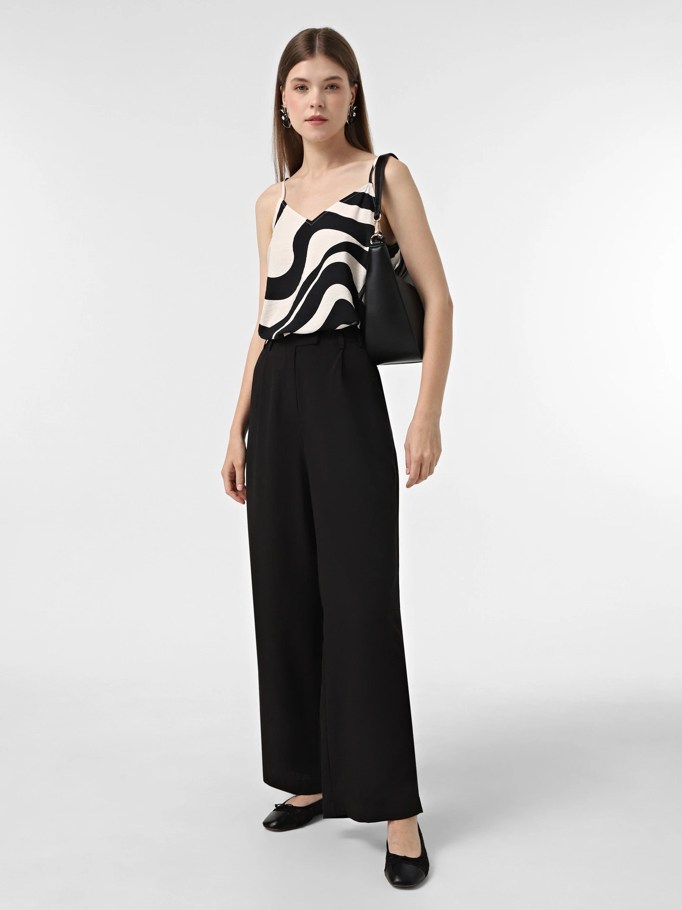 Футболки і поло Vero Moda модель 10321790_Black Graphic Футболки і поло Vero Moda модель 10321790_Black Graphic Фото