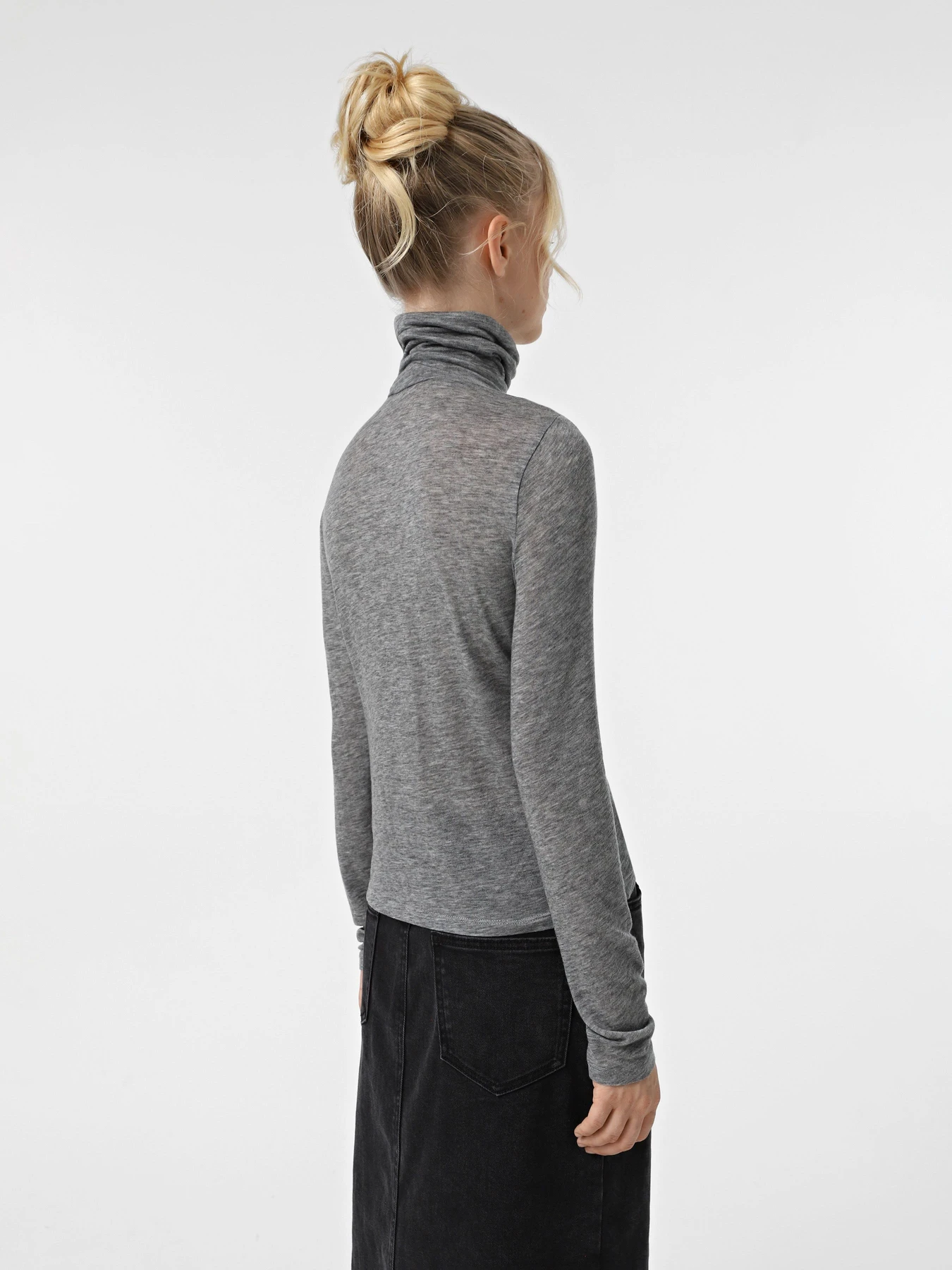 Свитры и кардиганы Vero Moda модель 10317026_Medium Grey Melange Фото
