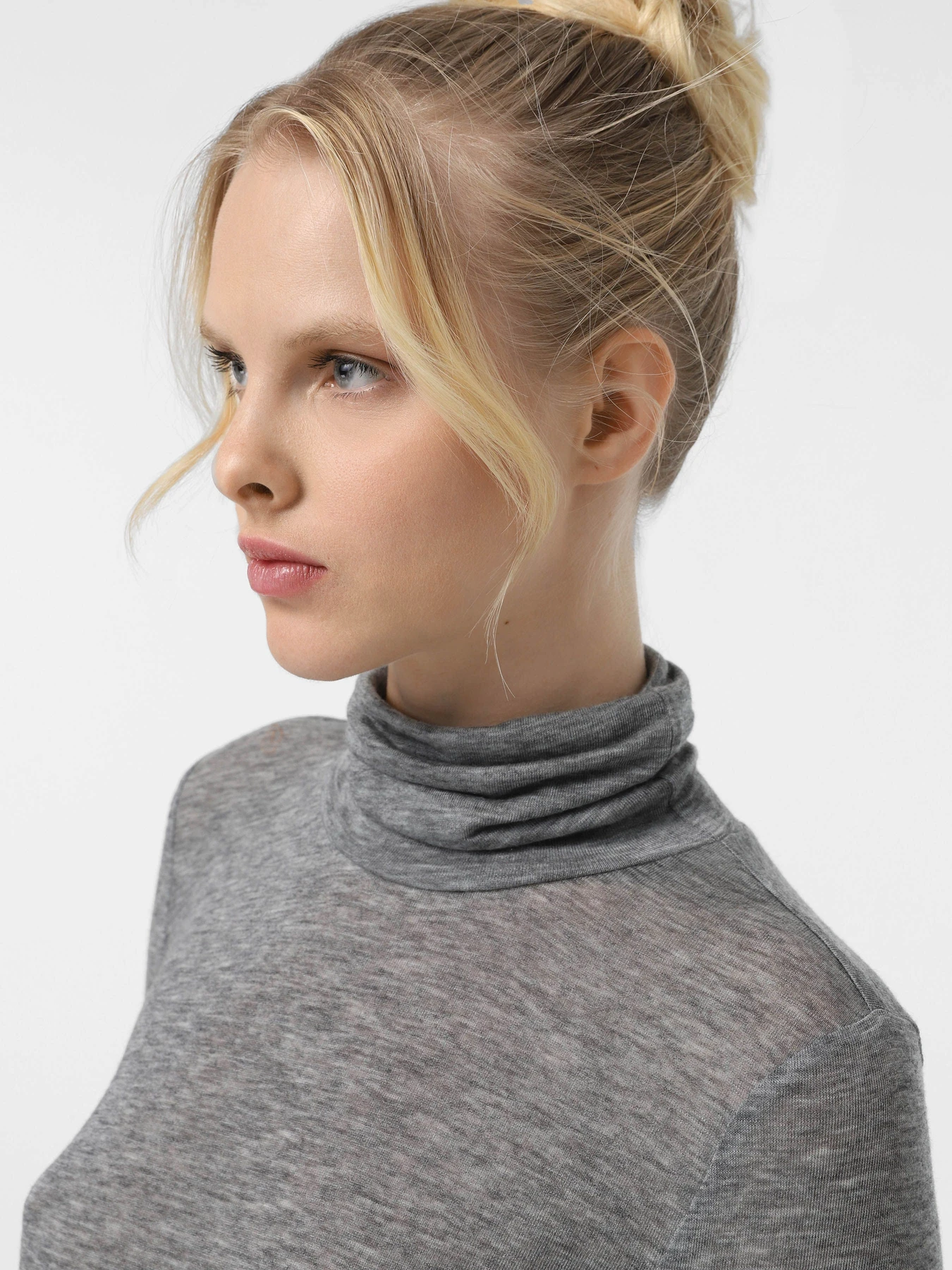 Свитры и кардиганы Vero Moda модель 10317026_Medium Grey Melange Фото