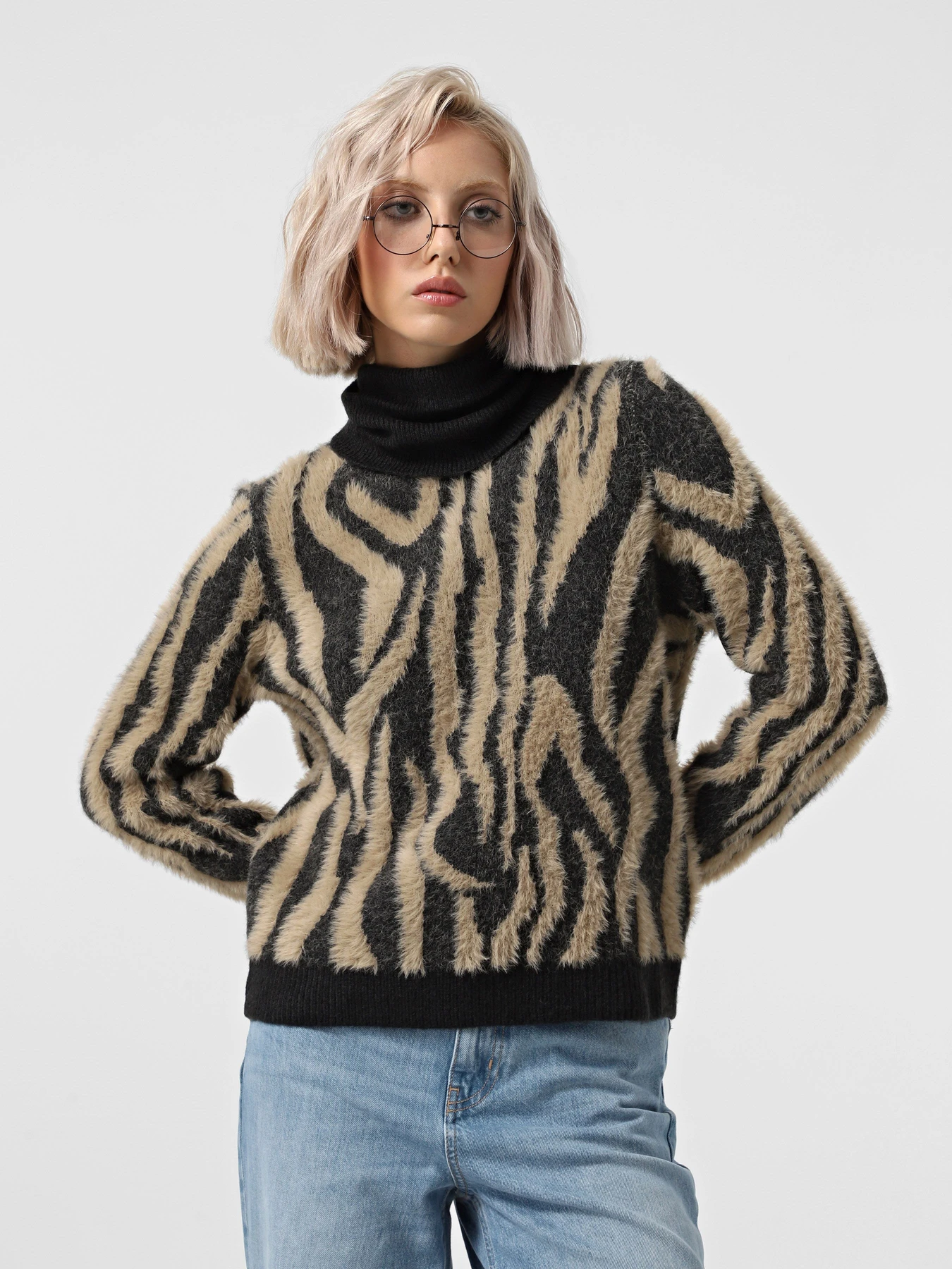 Свитры и кардиганы Vero Moda модель 10314685_Black W. SILVER MINK Свитры и кардиганы Vero Moda модель 10314685_Black W. SILVER MINK Фото