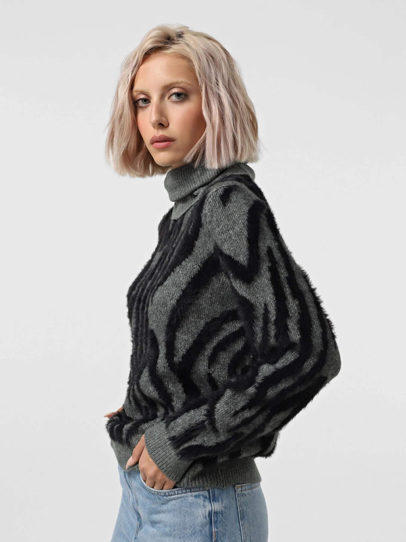 Свитры и кардиганы Vero Moda модель 10314685_Balsam Green W. BLACK Свитры и кардиганы Vero Moda модель 10314685_Balsam Green W. BLACK Фото