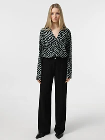 Рубашки Vero Moda модель 10322081_Chinois Green Grap Фото