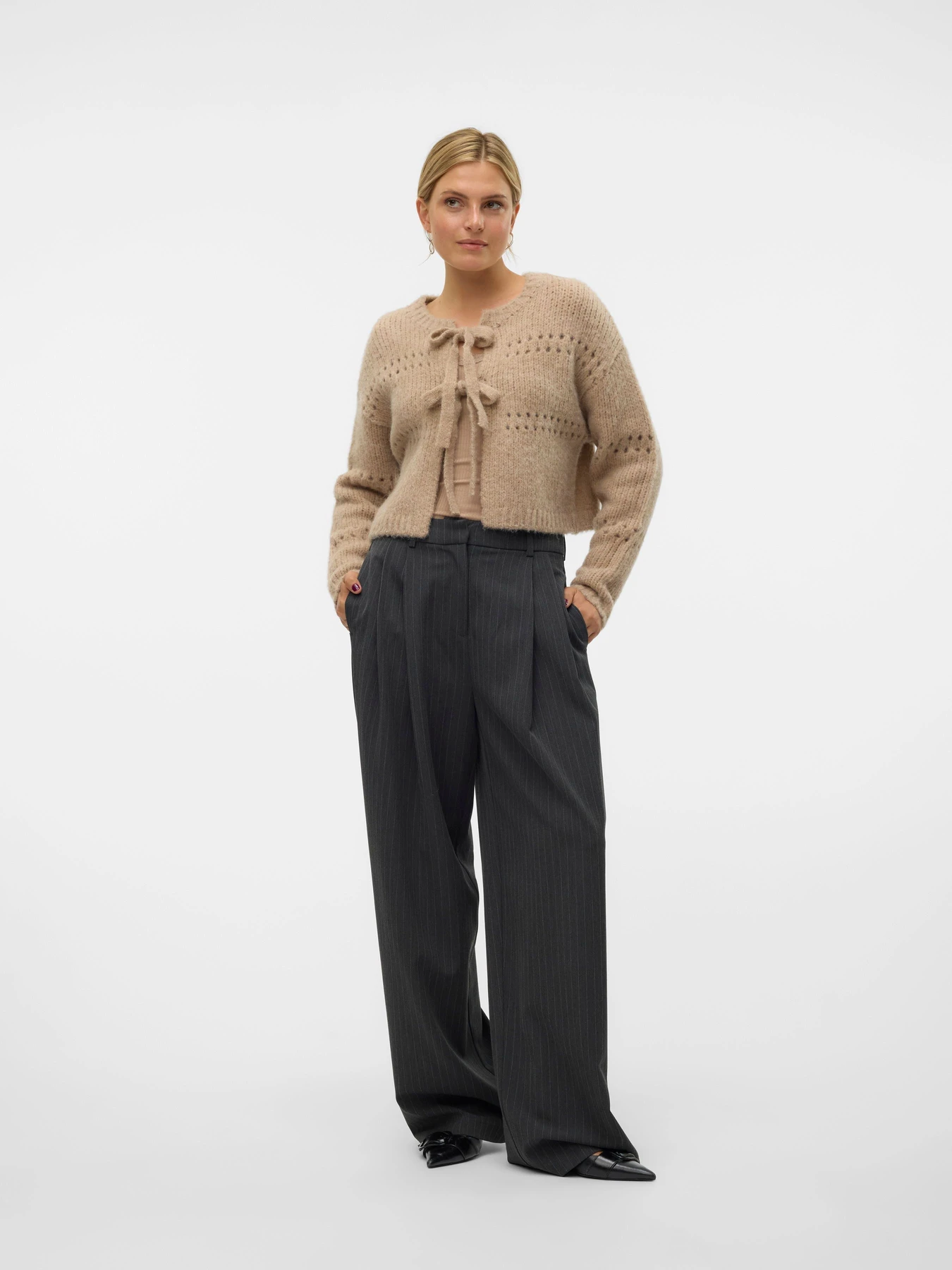 Свитры и кардиганы Vero Moda модель 10320590_Silver Mink W. MELANGE Свитры и кардиганы Vero Moda модель 10320590_Silver Mink W. MELANGE Фото