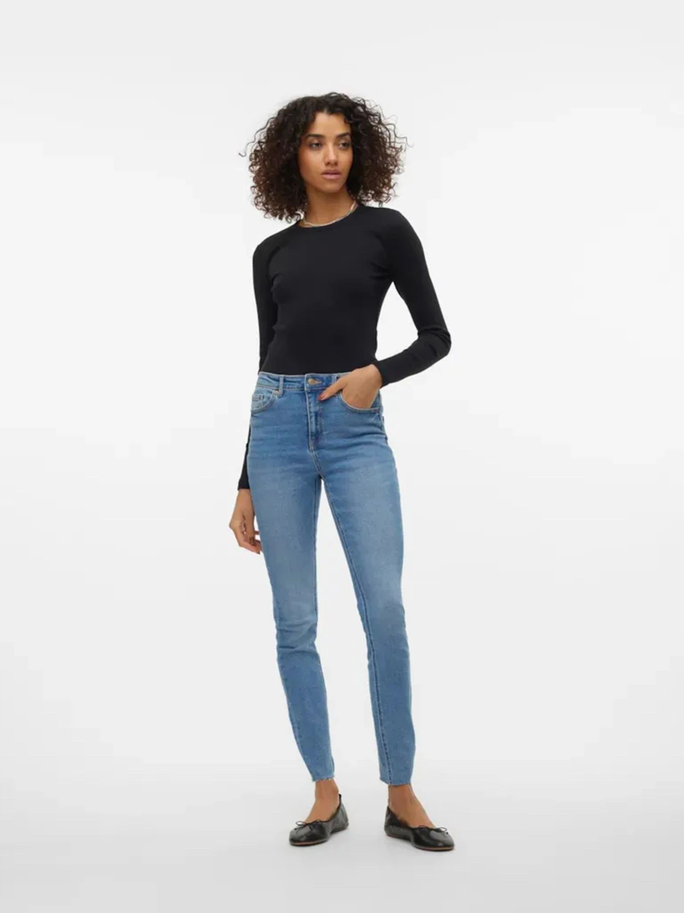 Худи и свитшоты Vero Moda модель 10306897_Black Худи и свитшоты Vero Moda модель 10306897_Black Фото