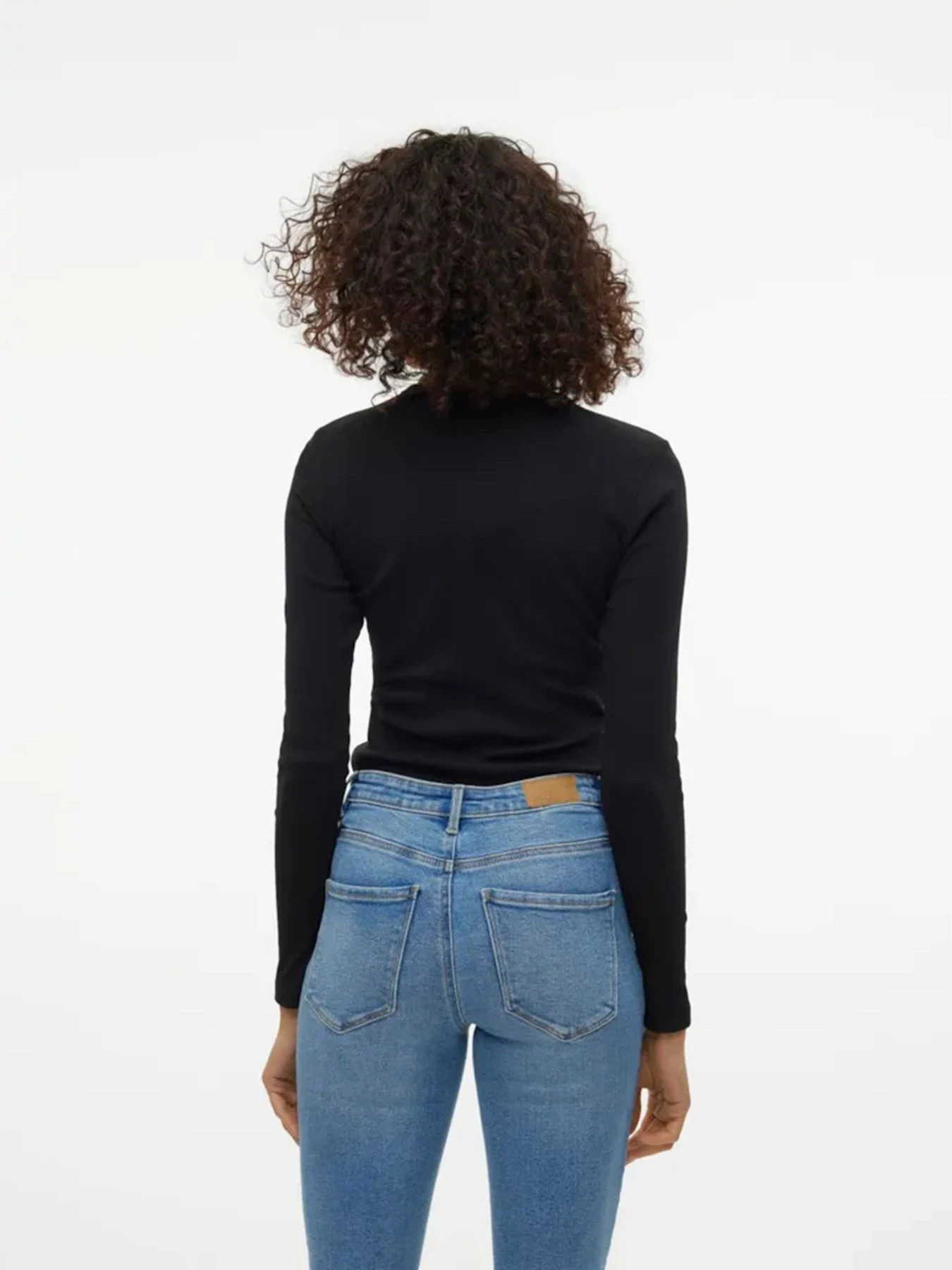 Худи и свитшоты Vero Moda модель 10306897_Black Худи и свитшоты Vero Moda модель 10306897_Black Фото