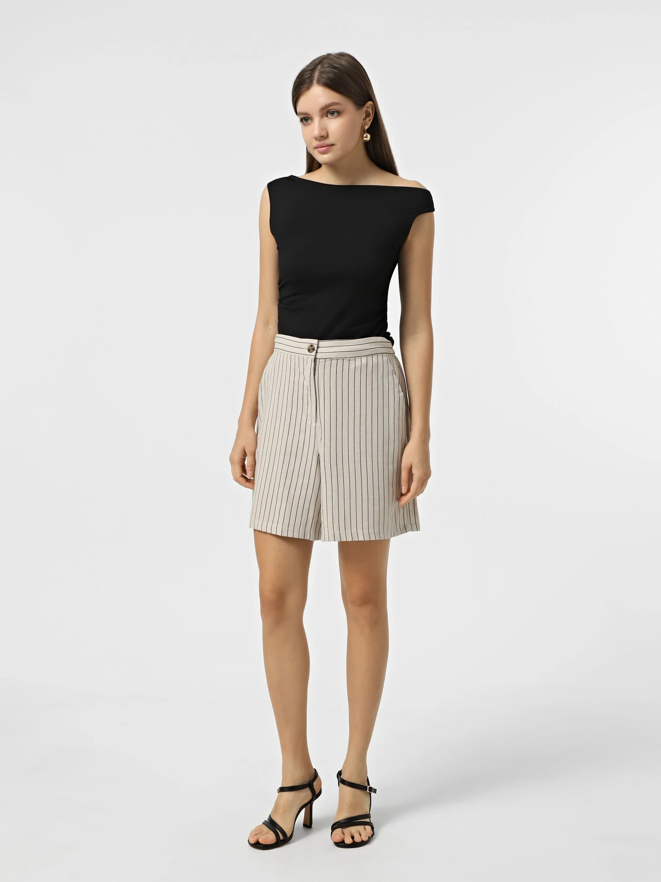 Шорты Vero Moda модель 10321625_Silver Lining Anja Шорты Vero Moda модель 10321625_Silver Lining Anja Фото