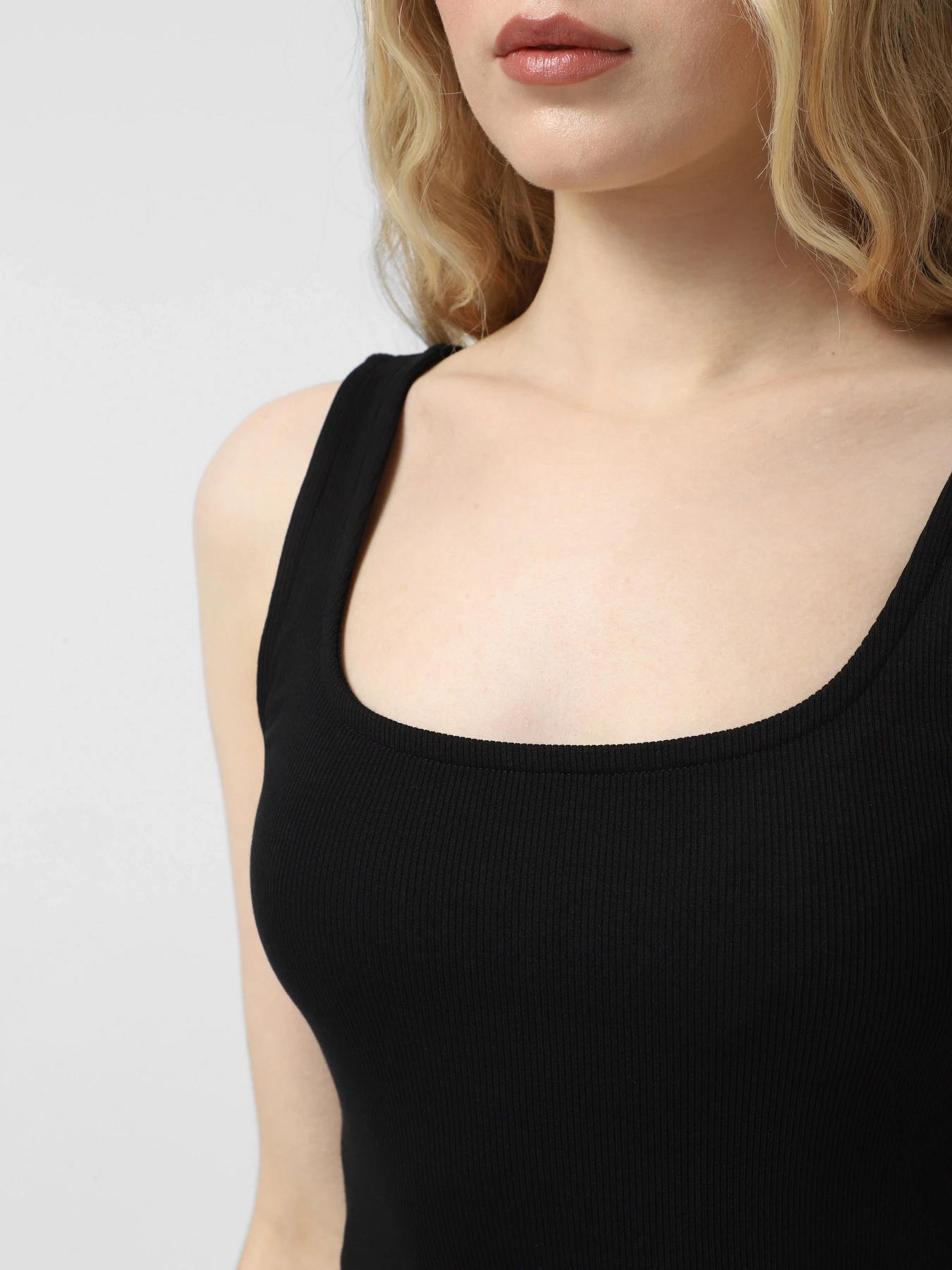 Сукні Vero Moda модель 10325601_Black Сукні Vero Moda модель 10325601_Black Фото