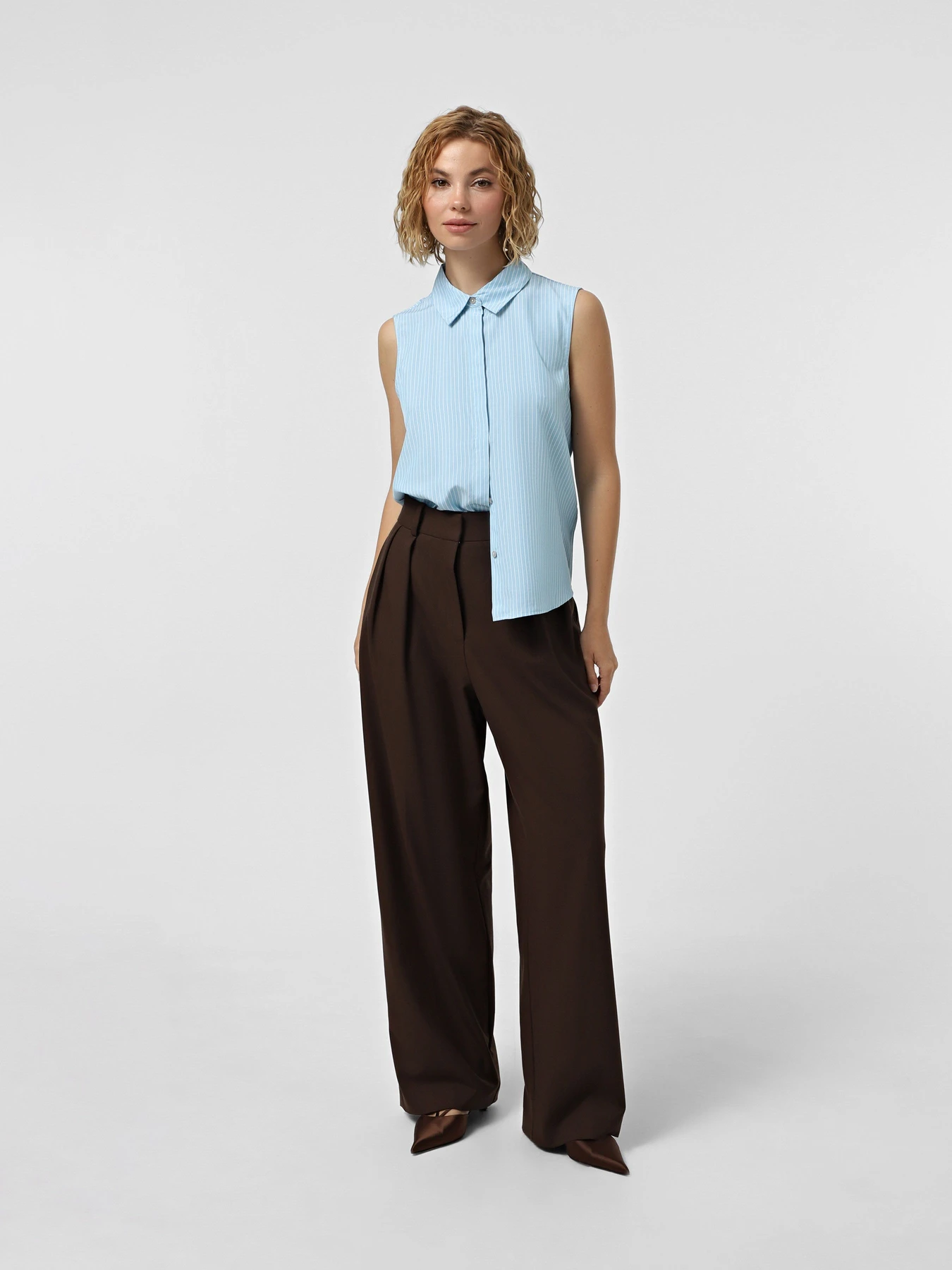 Сорочки Vero Moda модель 10325993_Airy Blue SELMA Bright Whi Сорочки Vero Moda модель 10325993_Airy Blue SELMA Bright Whi Фото