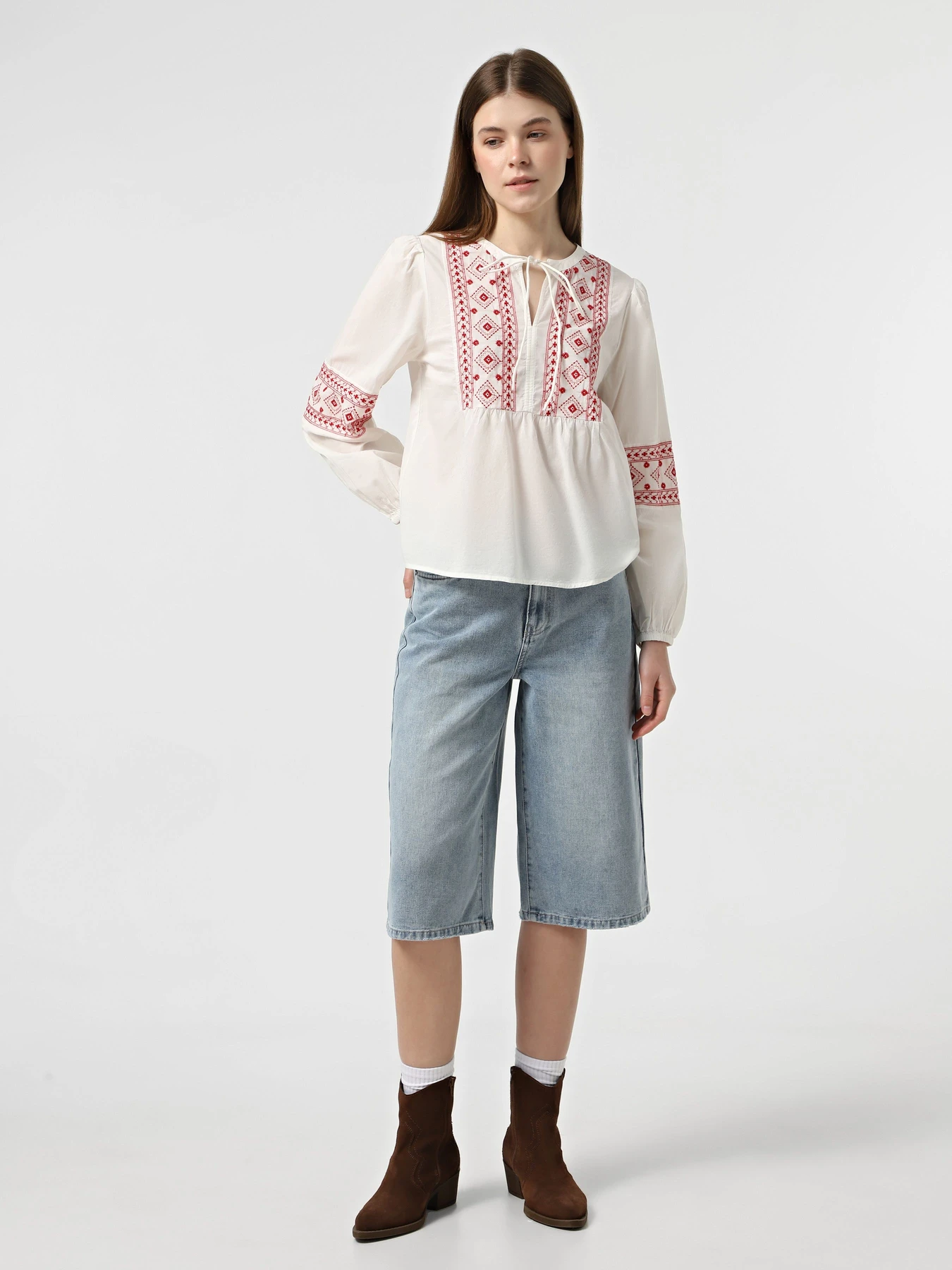Шорты Vero Moda модель 10326403_Light Blue Denim Шорты Vero Moda модель 10326403_Light Blue Denim Фото
