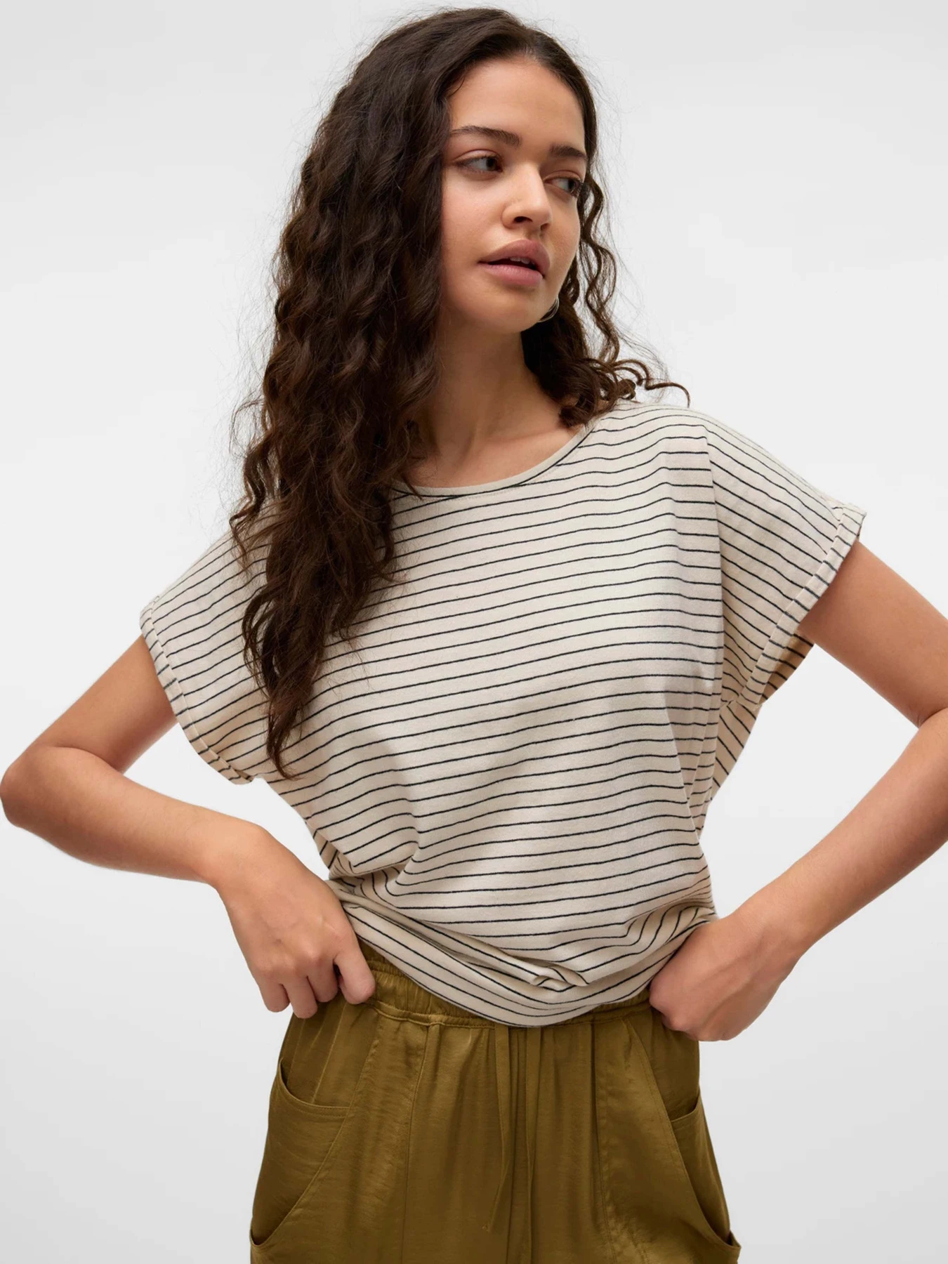 Футболки и поло Vero Moda модель 10327048_Birch BLACK Фото