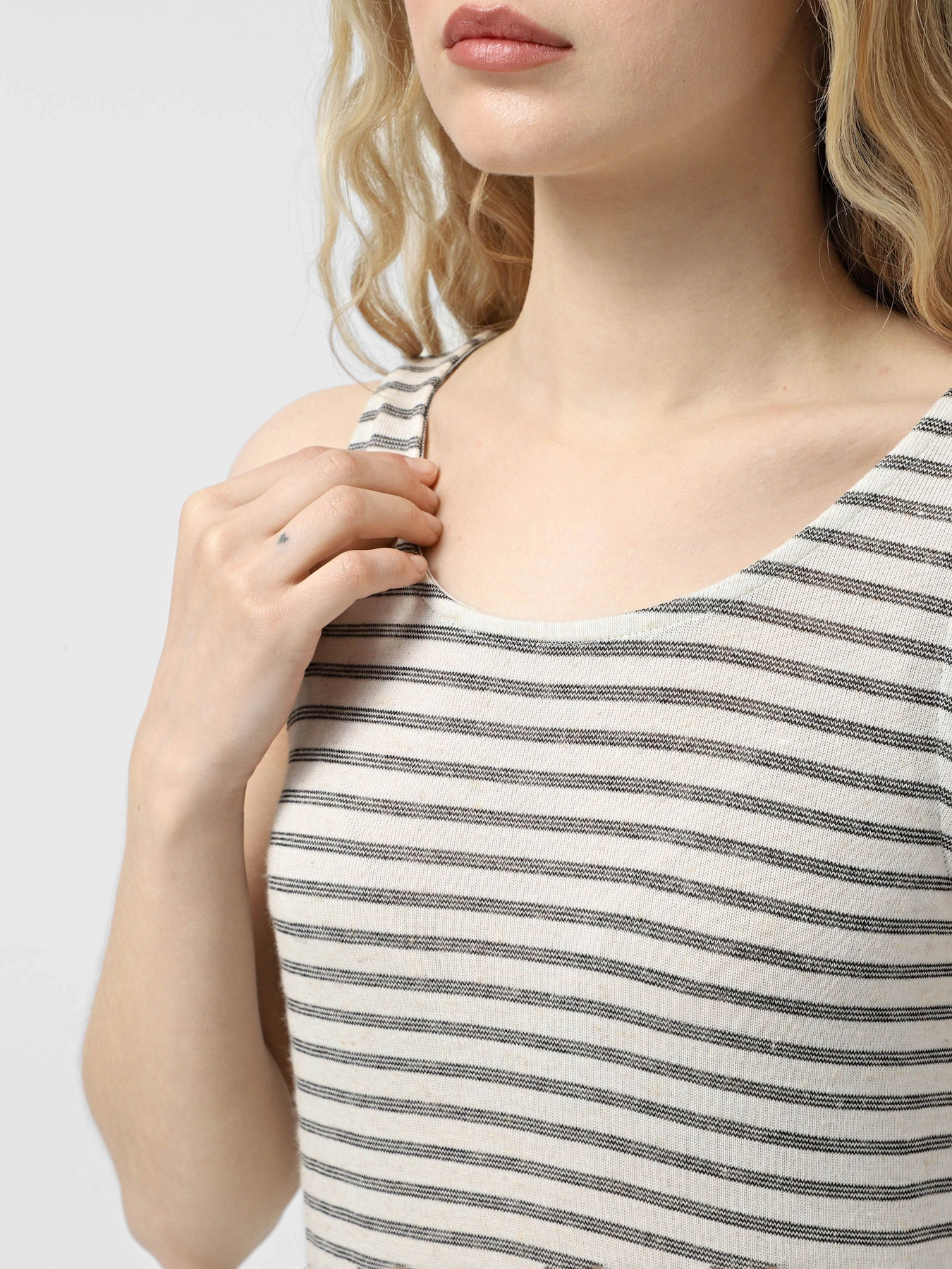 Платья Vero Moda модель 10327658_Oatmeal Black Фото