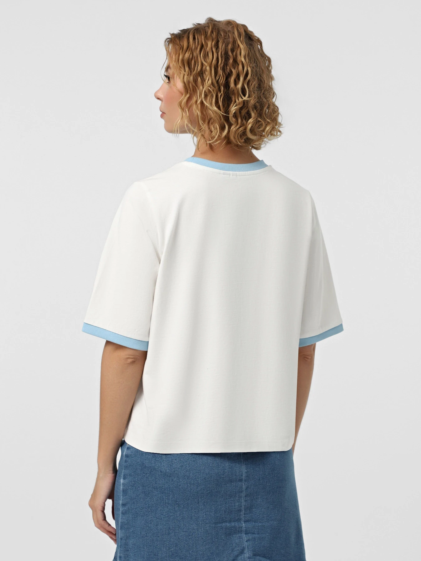 Футболки и поло Vero Moda модель 10328161_Snow White AIRY BLUE Футболки и поло Vero Moda модель 10328161_Snow White AIRY BLUE Фото