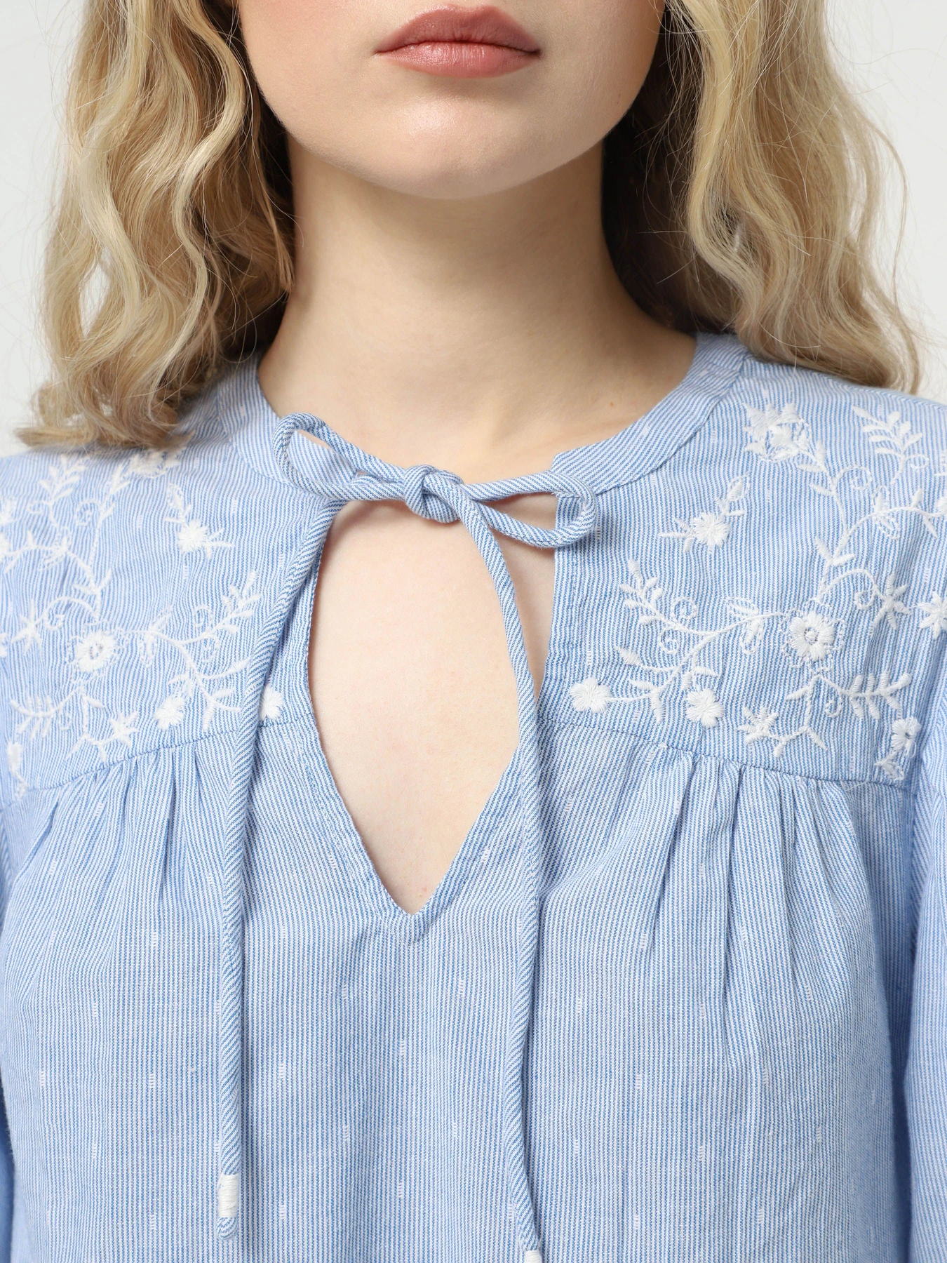 Рубашки Vero Moda модель 10329166_Cashmere Blue Bright White Рубашки Vero Moda модель 10329166_Cashmere Blue Bright White Фото