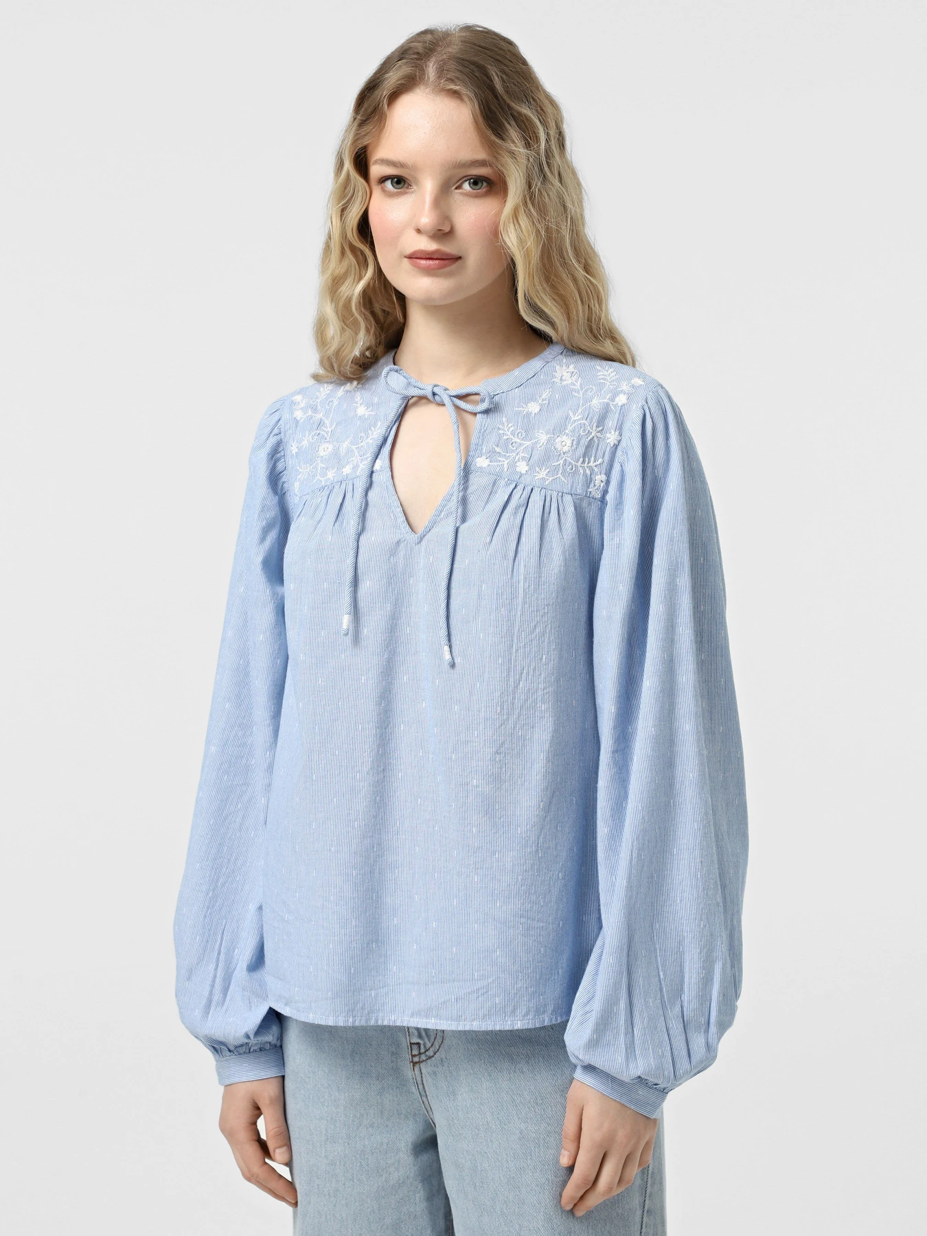 Рубашки Vero Moda модель 10329166_Cashmere Blue Bright White Рубашки Vero Moda модель 10329166_Cashmere Blue Bright White Фото