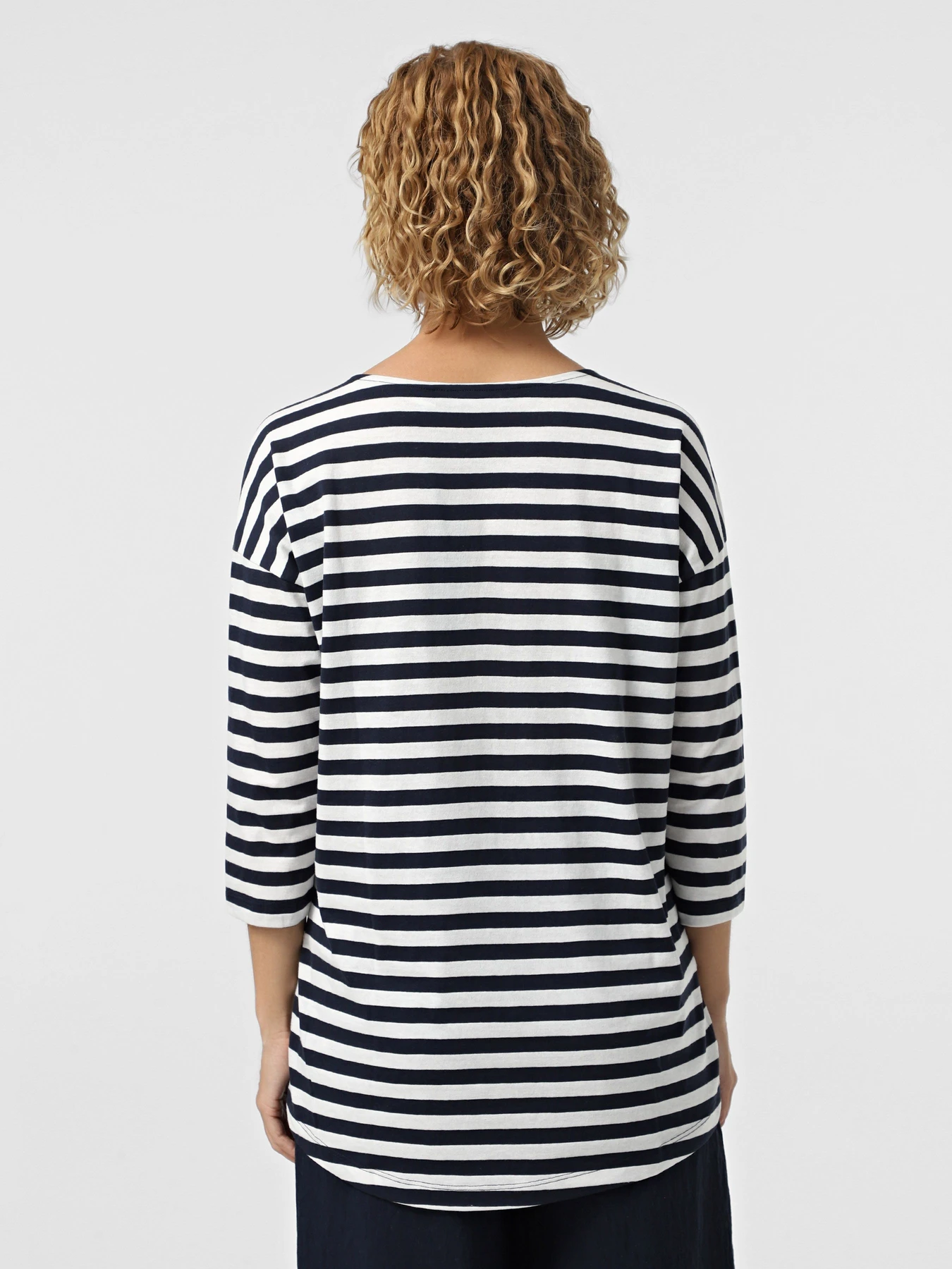 Худи и свитшоты Vero Moda модель 10329546_Navy Blazer Snow White Фото