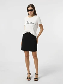 Футболки и поло Vero Moda модель 10332587_Snow White LOVE in BLACK Фото