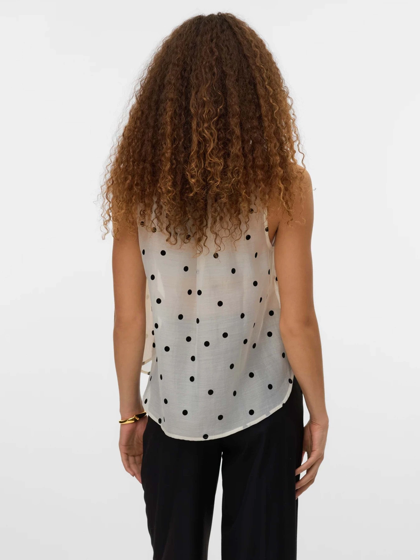 Сорочки Vero Moda модель 10335405_Snow White DOTS Сорочки Vero Moda модель 10335405_Snow White DOTS Фото