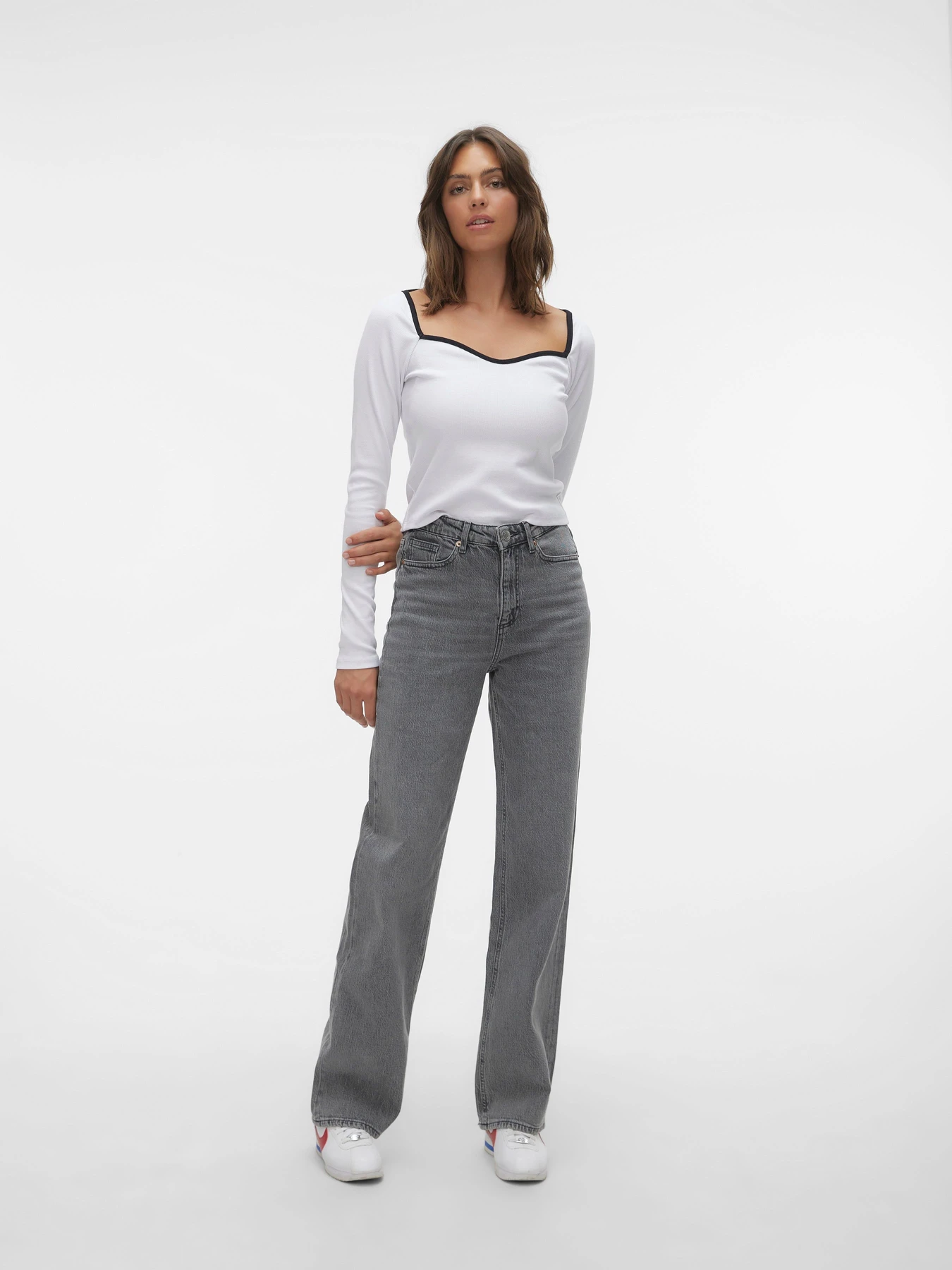 Джинсы Vero Moda TESSA HR WIDE JEANS модель 10287304_Medium Grey Denim Джинсы Vero Moda TESSA HR WIDE JEANS модель 10287304_Medium Grey Denim Фото