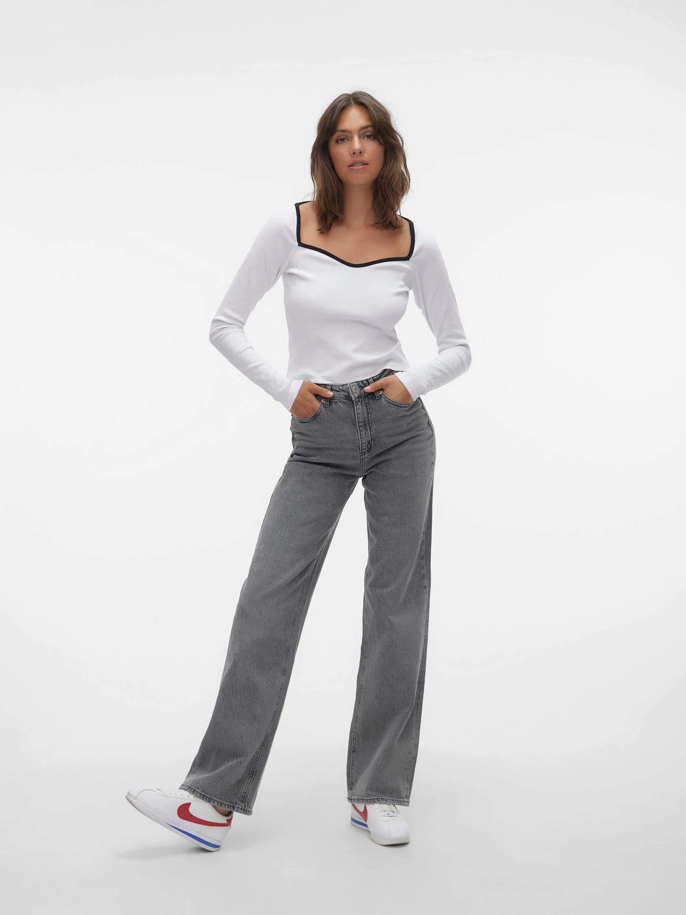 Джинсы Vero Moda TESSA HR WIDE JEANS модель 10287304_Medium Grey Denim Джинсы Vero Moda TESSA HR WIDE JEANS модель 10287304_Medium Grey Denim Фото
