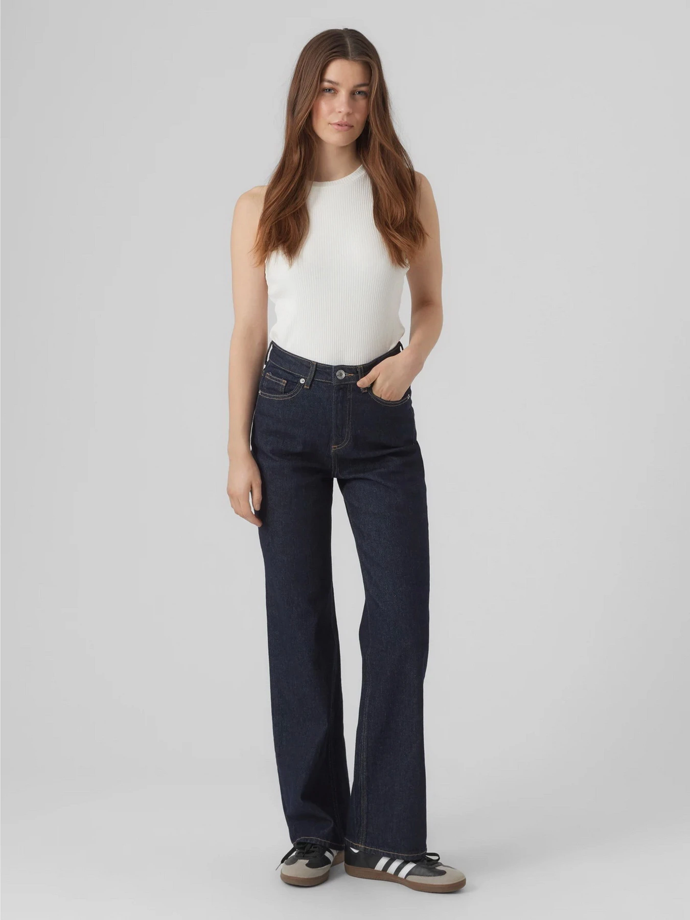 Джинсы Vero Moda TESSA HR WIDE JEANS модель 10297608_Dark Blue Denim Rinse Джинсы Vero Moda TESSA HR WIDE JEANS модель 10297608_Dark Blue Denim Rinse Фото