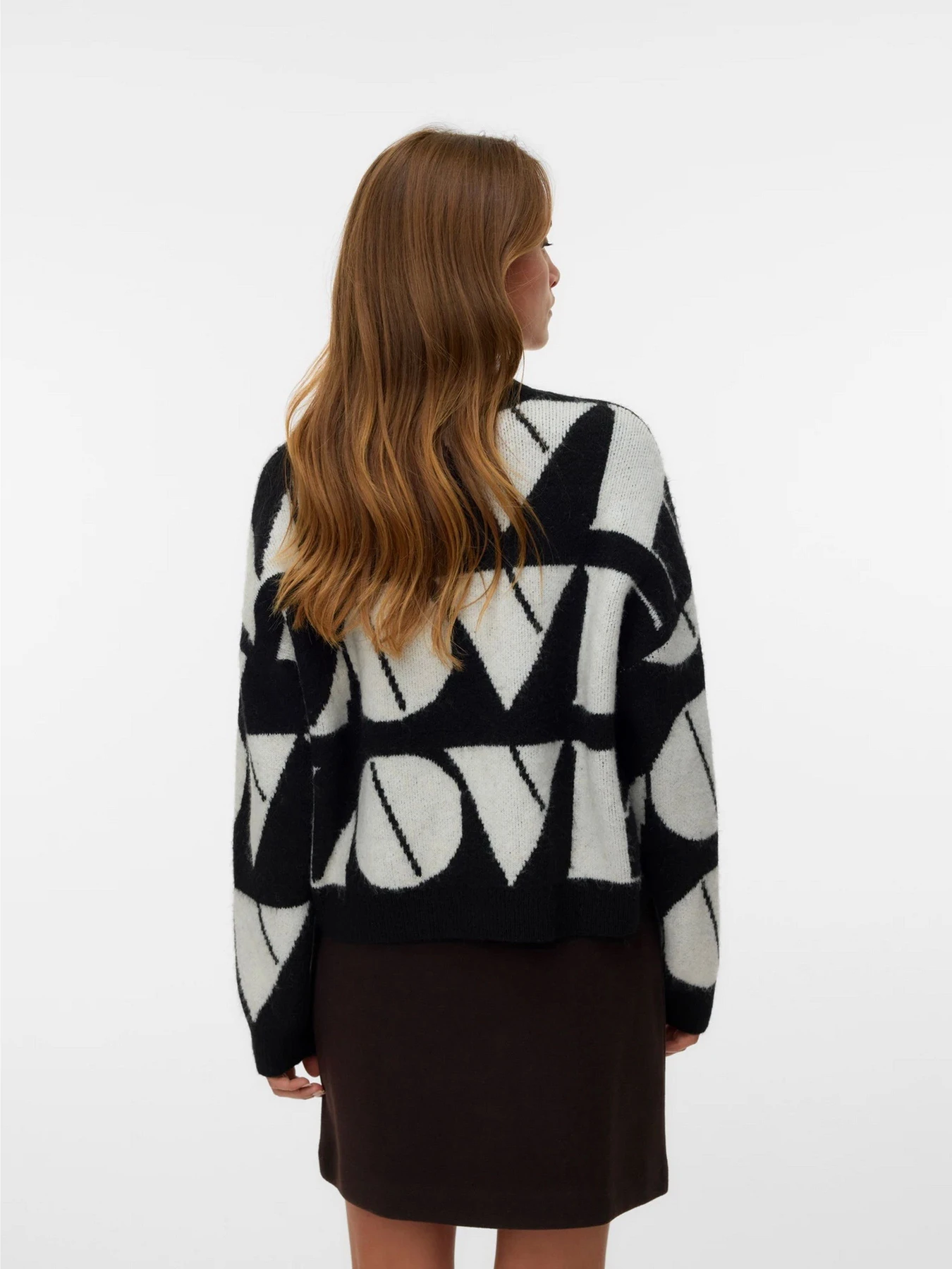 Свитры и кардиганы Vero Moda LOVE LS O-NECK PULLOVER модель 10331432_Black W. BIRCH BIG LOVE Свитры и кардиганы Vero Moda LOVE LS O-NECK PULLOVER модель 10331432_Black W. BIRCH BIG LOVE Фото