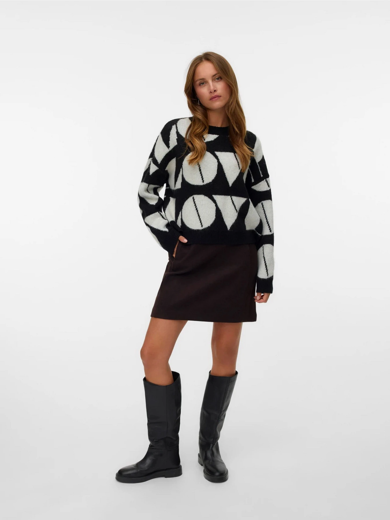 Свитры и кардиганы Vero Moda LOVE LS O-NECK PULLOVER модель 10331432_Black W. BIRCH BIG LOVE Свитры и кардиганы Vero Moda LOVE LS O-NECK PULLOVER модель 10331432_Black W. BIRCH BIG LOVE Фото