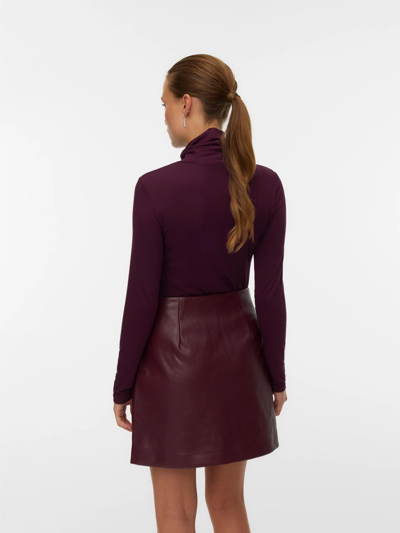 Светри та кардигани Vero Moda ALBERTE LS ROLLNECK TOP модель 10293803_Winetasting Светри та кардигани Vero Moda ALBERTE LS ROLLNECK TOP модель 10293803_Winetasting Фото