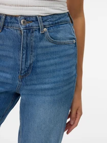 Джинсы Vero Moda TESSA HR MOM JEANS RA380 GA модель 10297655_Medium Blue Denim Фото
