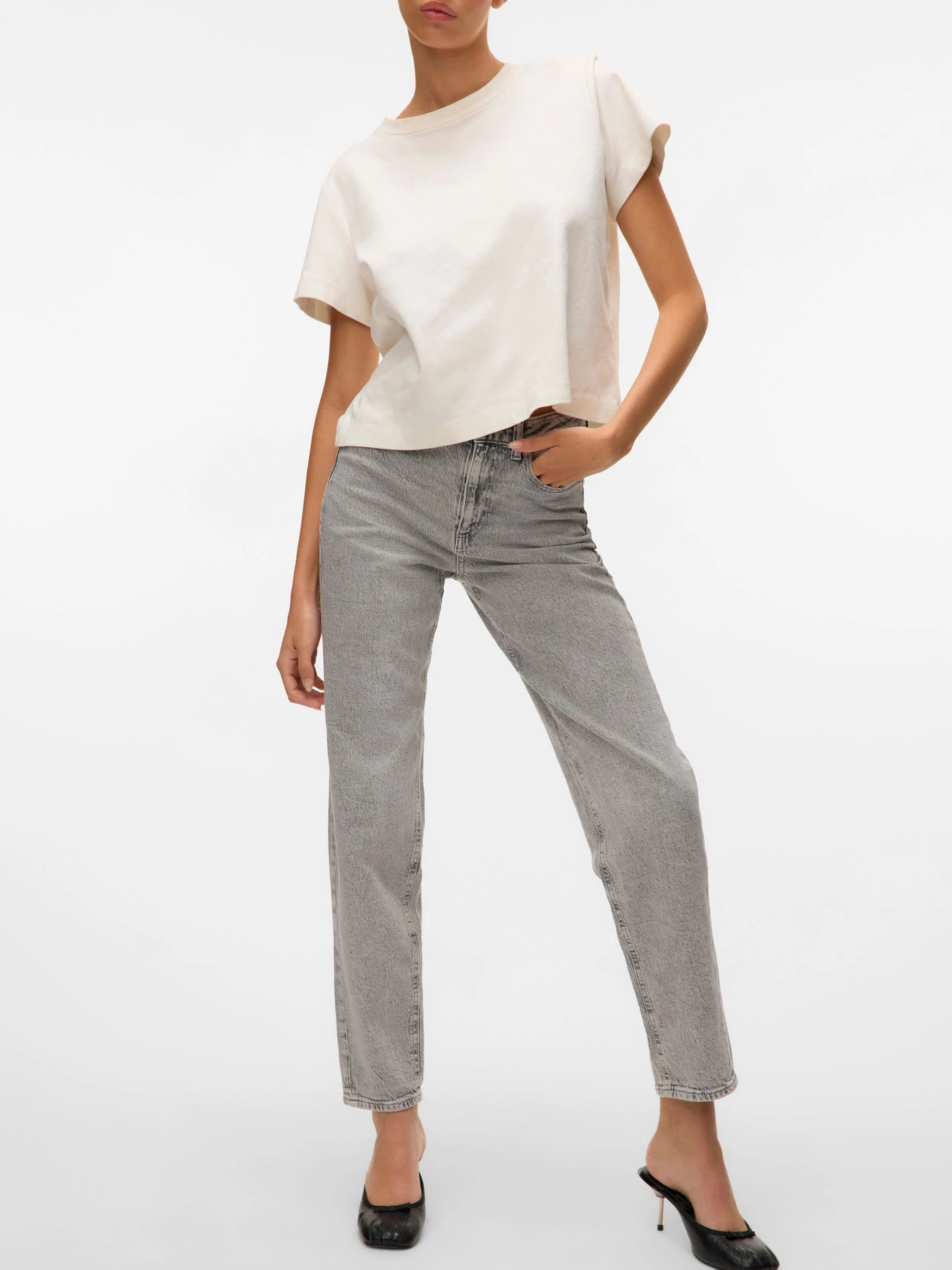 Джинси Vero Moda TESSA HR MOM JEANS RA207 GA модель 10308860_Light Grey Denim Фото