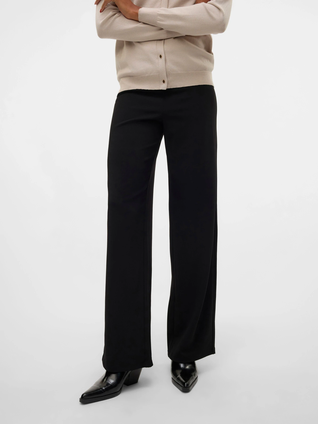 Штани Vero Moda BERLIN ZAMIRA MW WIDE PANT модель 10318454_Black Штани Vero Moda BERLIN ZAMIRA MW WIDE PANT модель 10318454_Black Фото