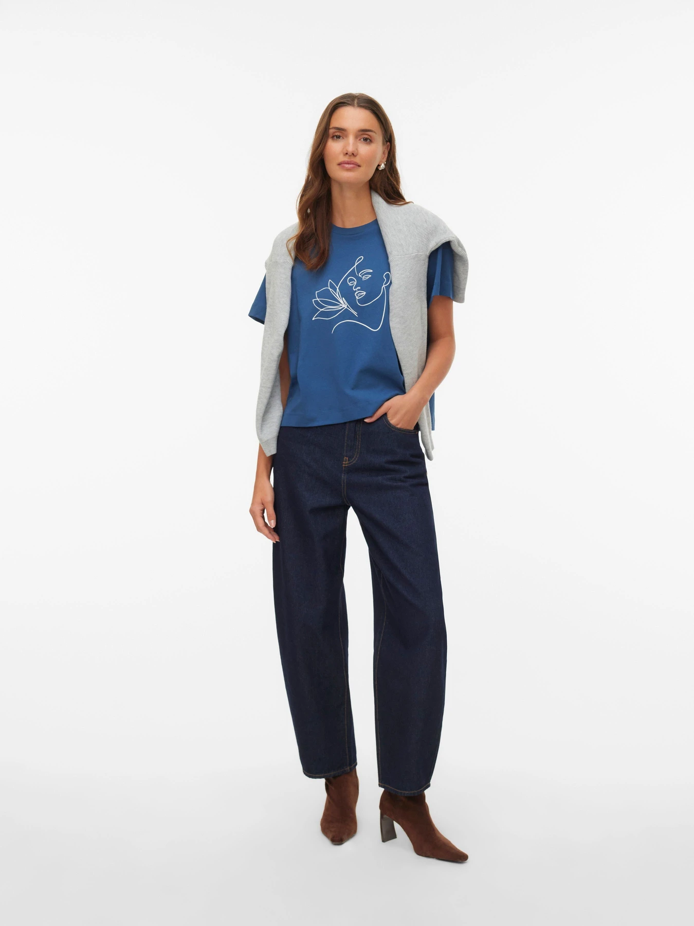 Футболки і поло Vero Moda THEA METTE SS TOP модель 10346290_Dark Denim FLOWER LADY Футболки і поло Vero Moda THEA METTE SS TOP модель 10346290_Dark Denim FLOWER LADY Фото