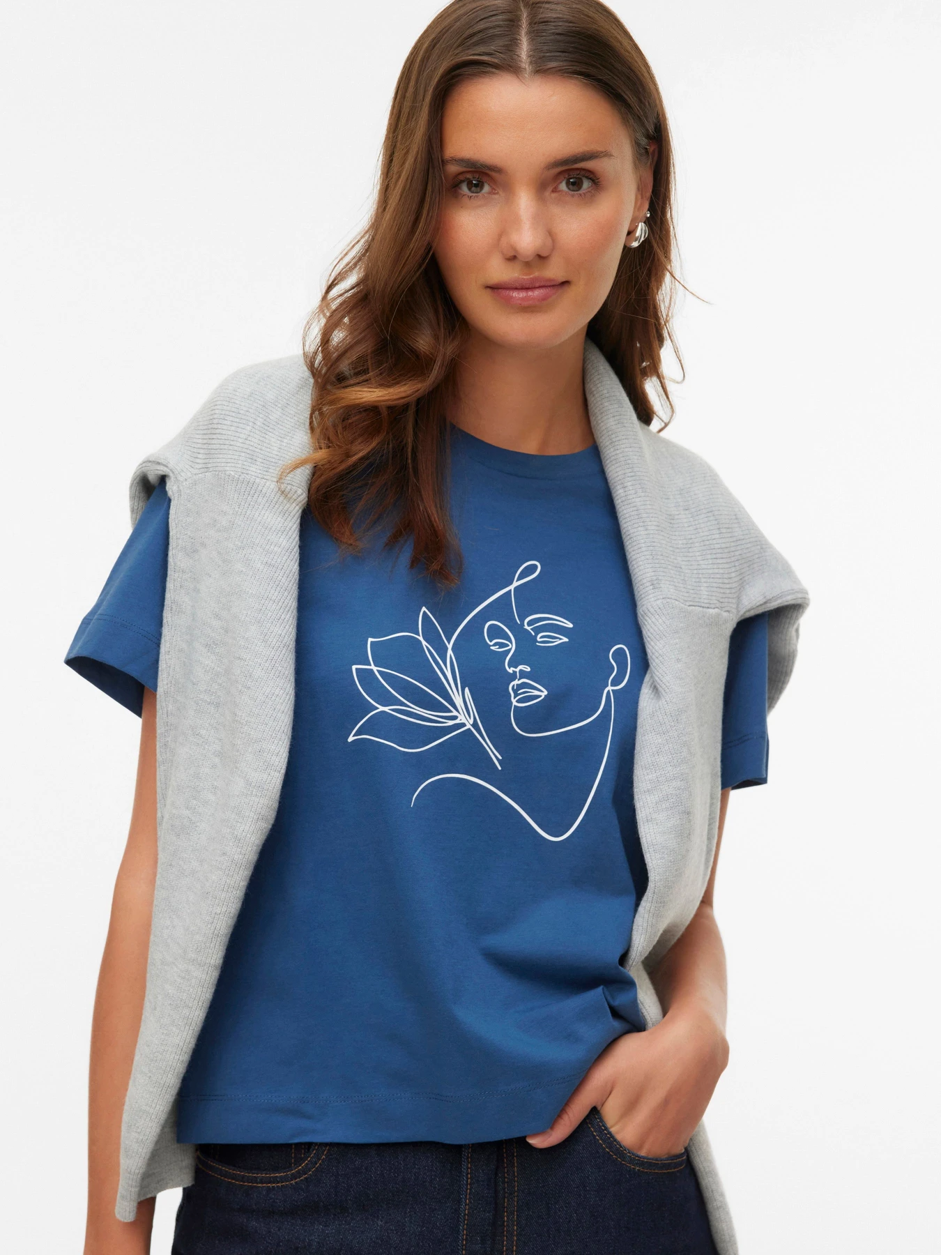 Футболки і поло Vero Moda THEA METTE SS TOP модель 10346290_Dark Denim FLOWER LADY Футболки і поло Vero Moda THEA METTE SS TOP модель 10346290_Dark Denim FLOWER LADY Фото