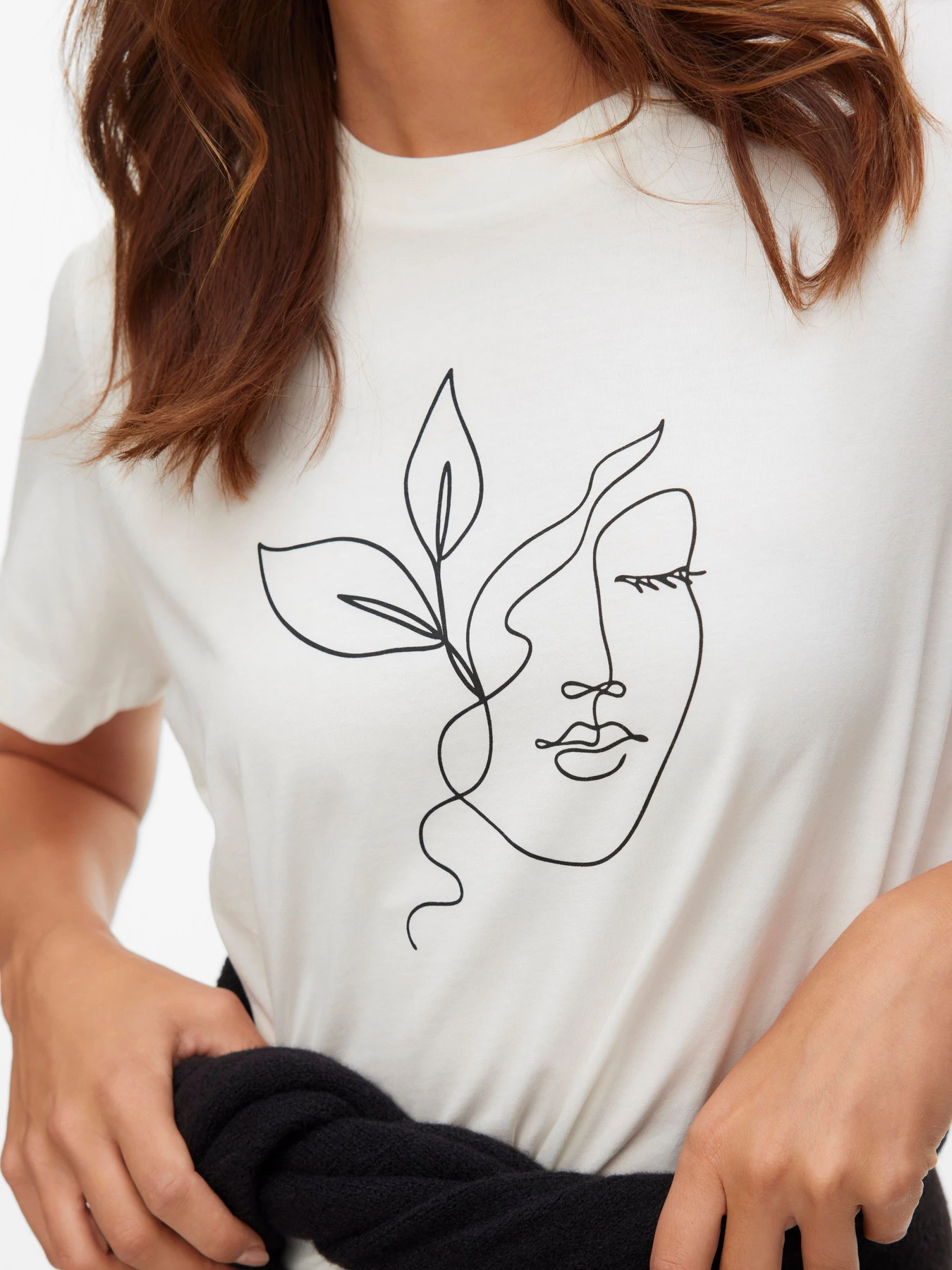 Футболки и поло Vero Moda THEA METTE SS TOP модель 10346290_Snow White LEAF LADY Футболки и поло Vero Moda THEA METTE SS TOP модель 10346290_Snow White LEAF LADY Фото