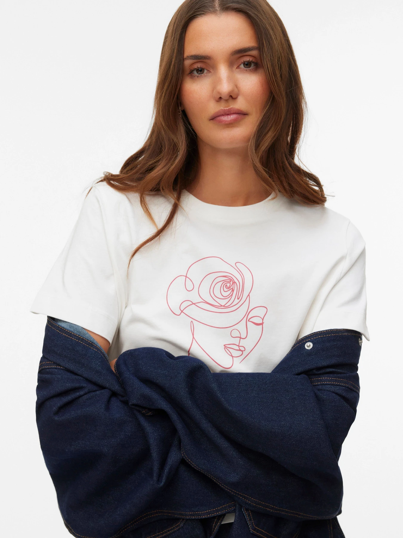 Футболки и поло Vero Moda THEA METTE SS TOP модель 10346290_Snow White ROSE LADY Футболки и поло Vero Moda THEA METTE SS TOP модель 10346290_Snow White ROSE LADY Фото